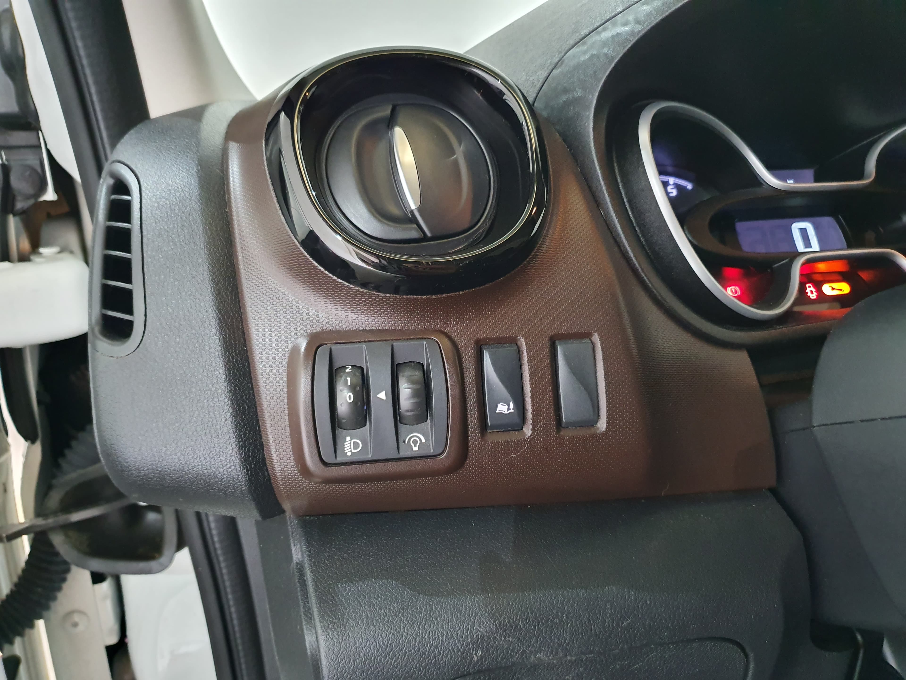 Fiat Talento 2.0 · Ano 2020 — imagem 36