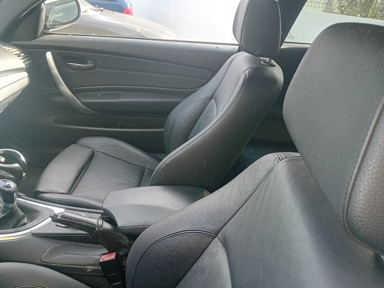 BMW 120D Coupé · Ano 2010 — imagen 11