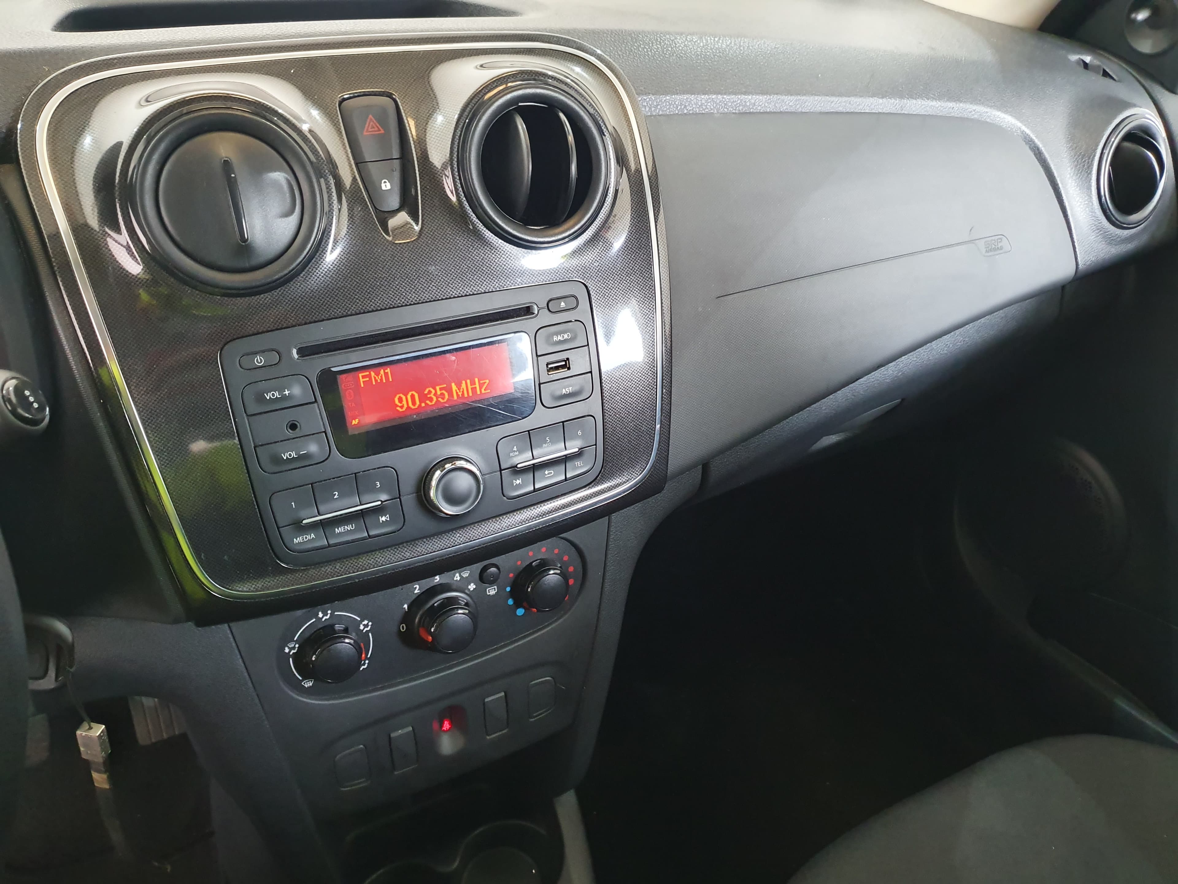 Dacia Sandero · Ano 2018 — imagen 31