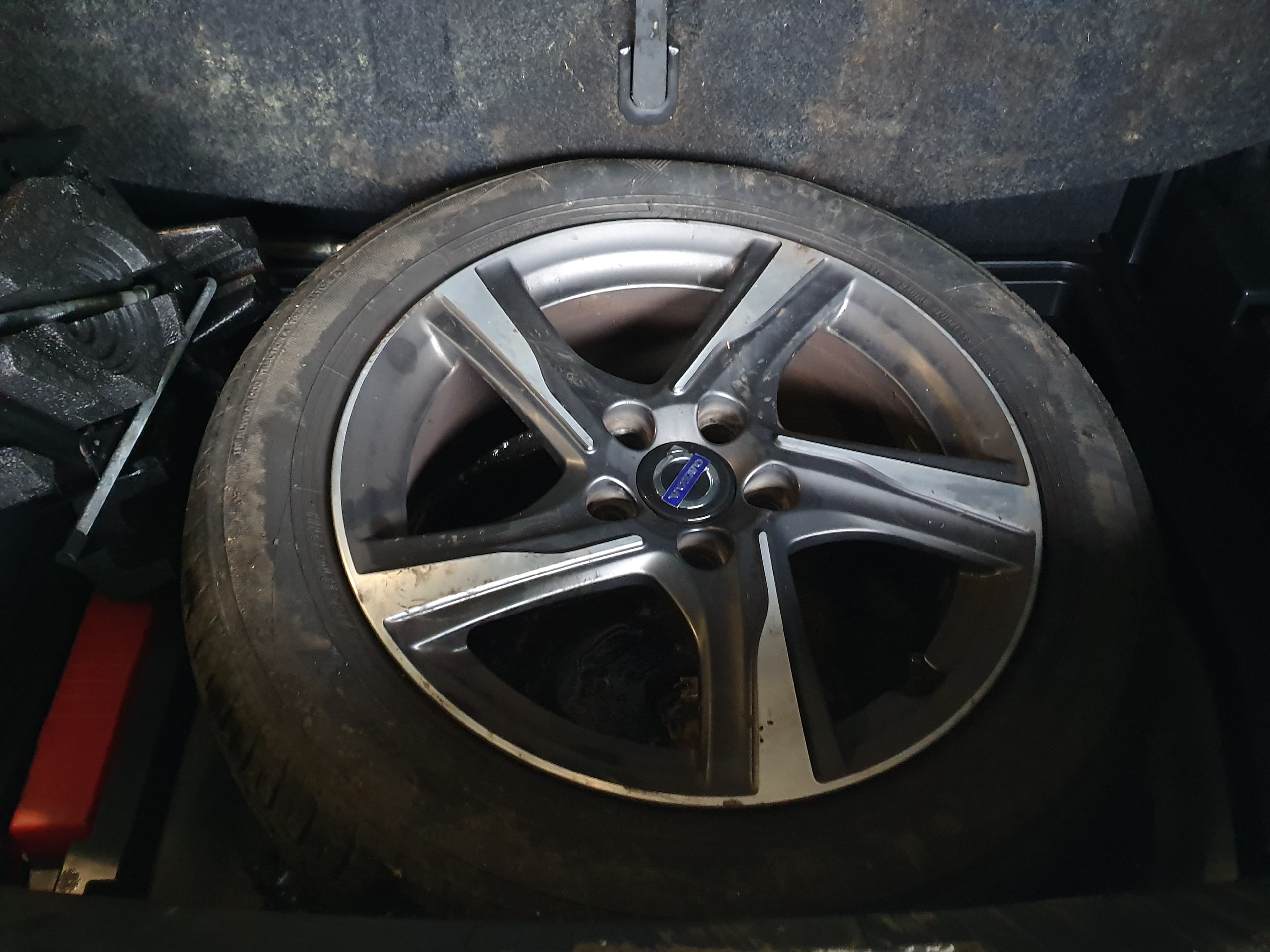 Volvo V40 · Ano 2015 — imagen 38