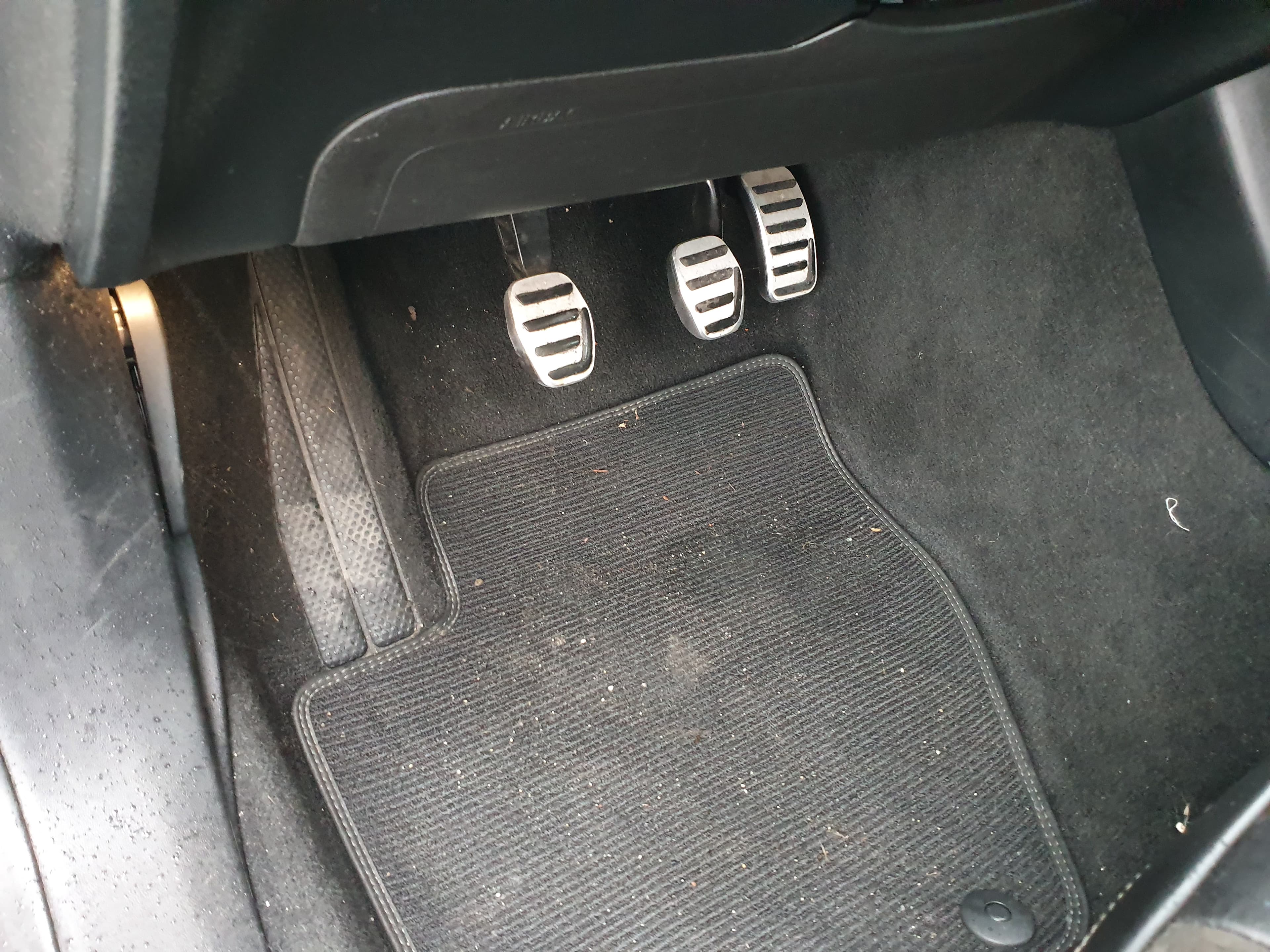 Volvo V40 · Ano 2015 — imagen 19