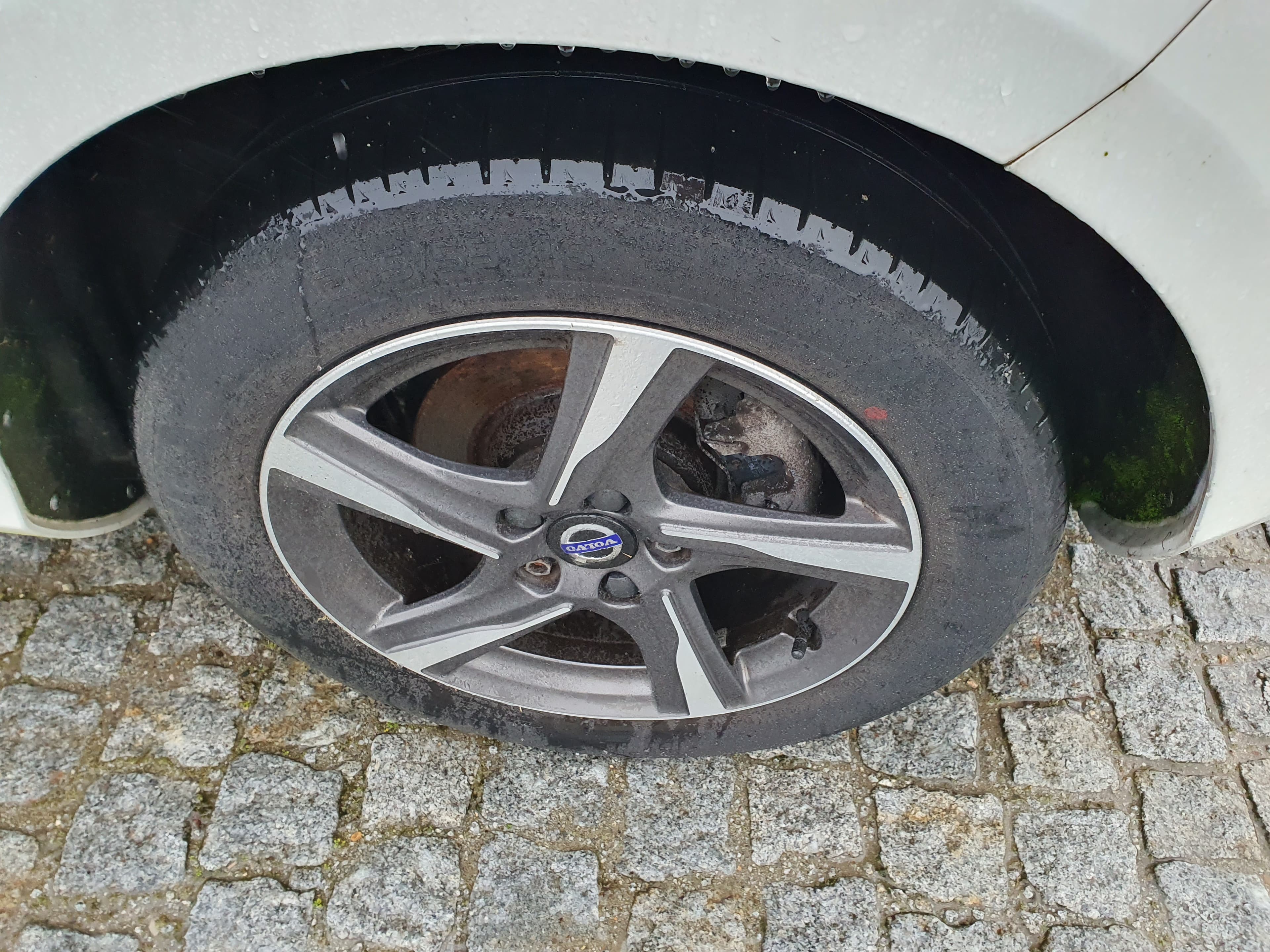 Volvo V40 · Ano 2015 — imagen 10
