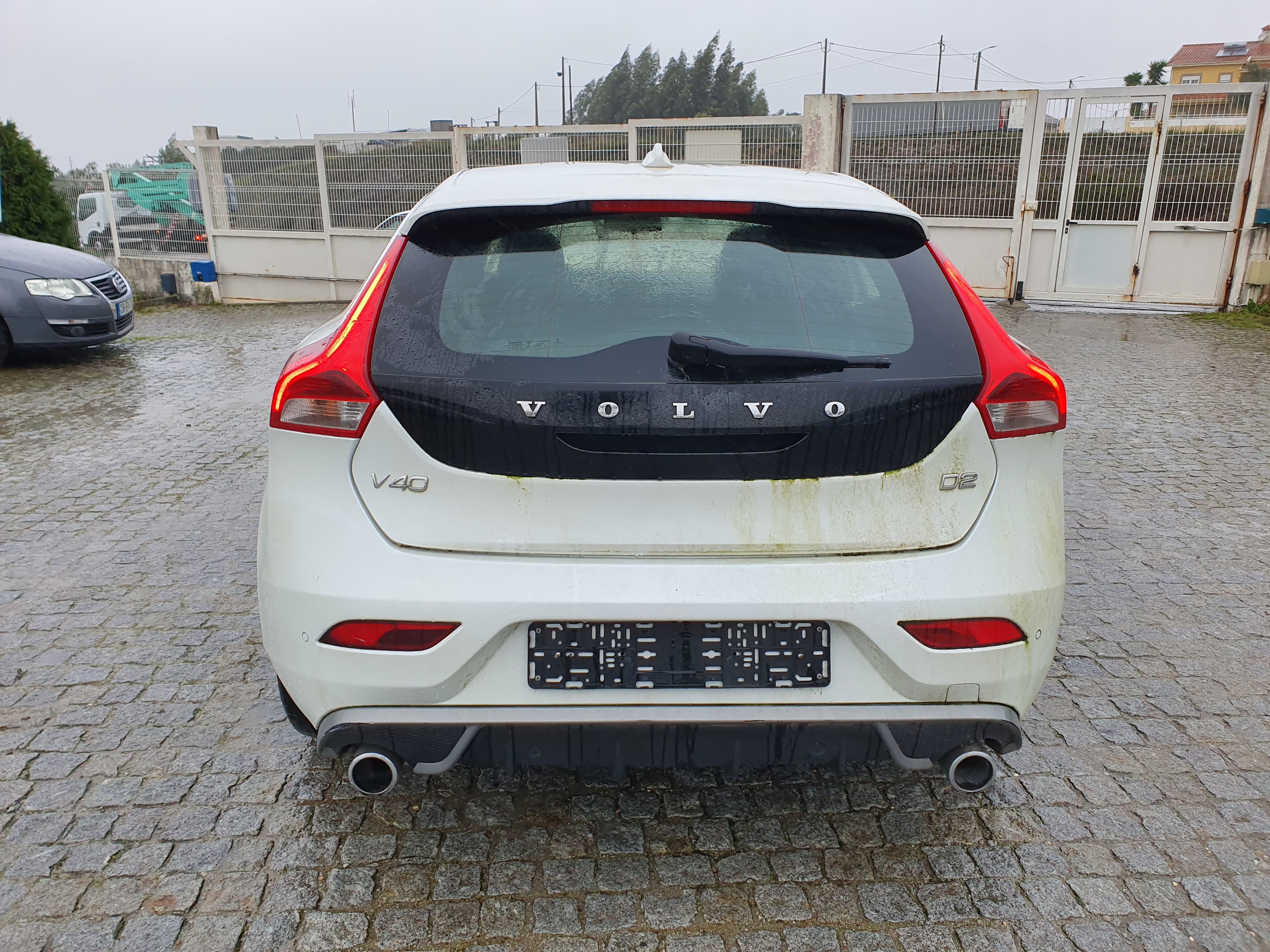Volvo V40 · Ano 2015 — imagen 5
