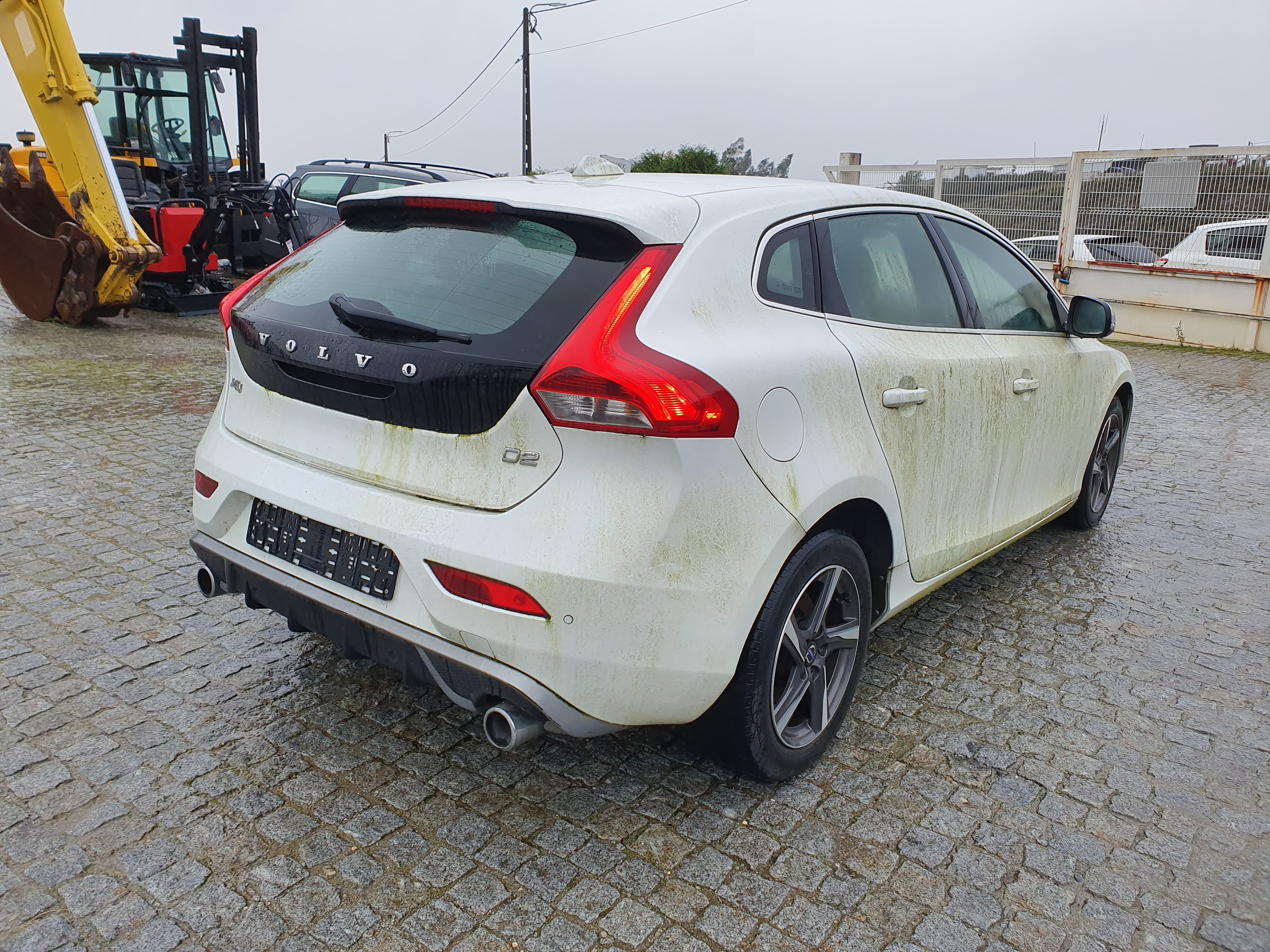 Volvo V40 · Ano 2015 — imagen 4