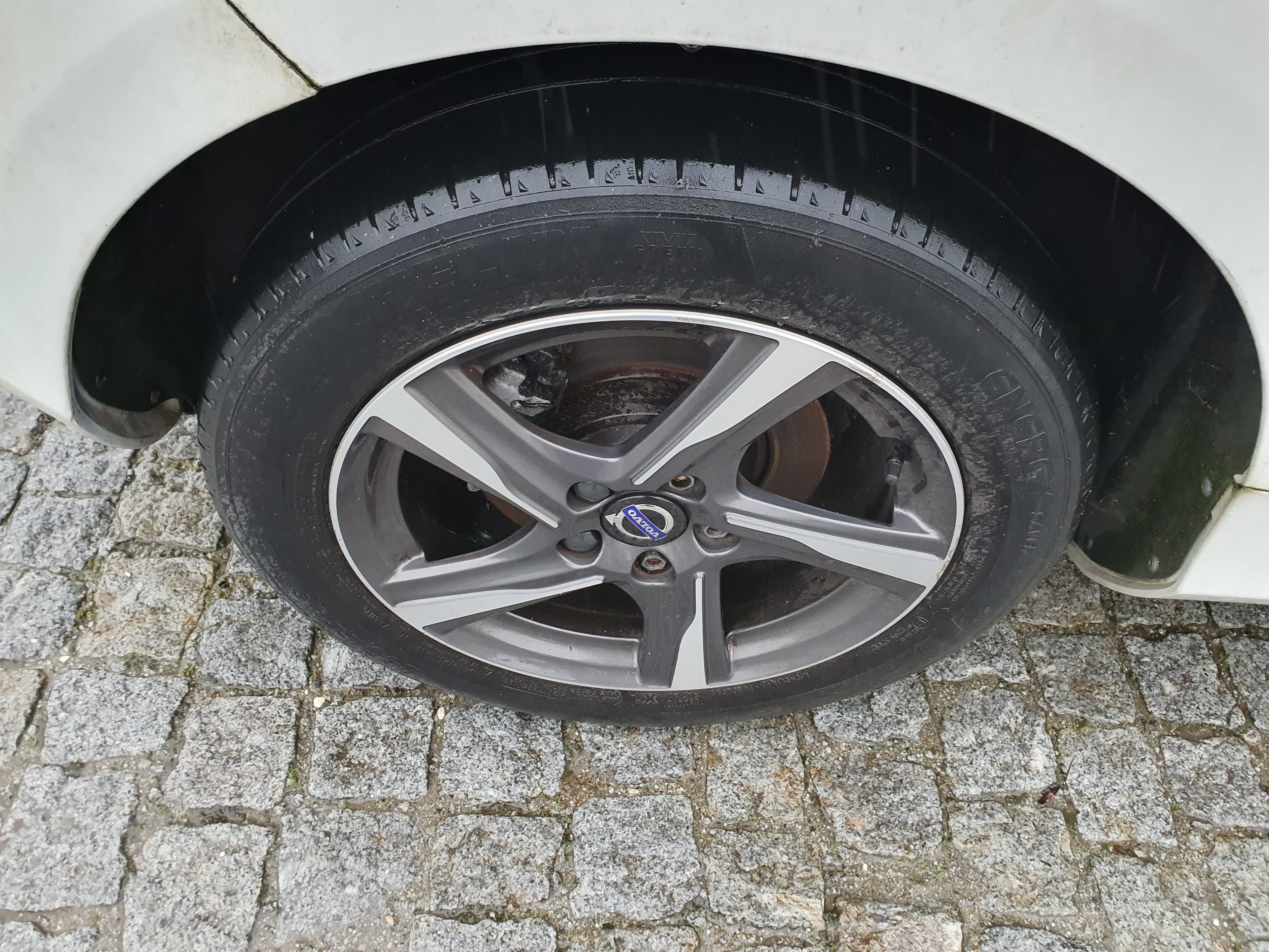Volvo V40 · Ano 2015 — imagen 12