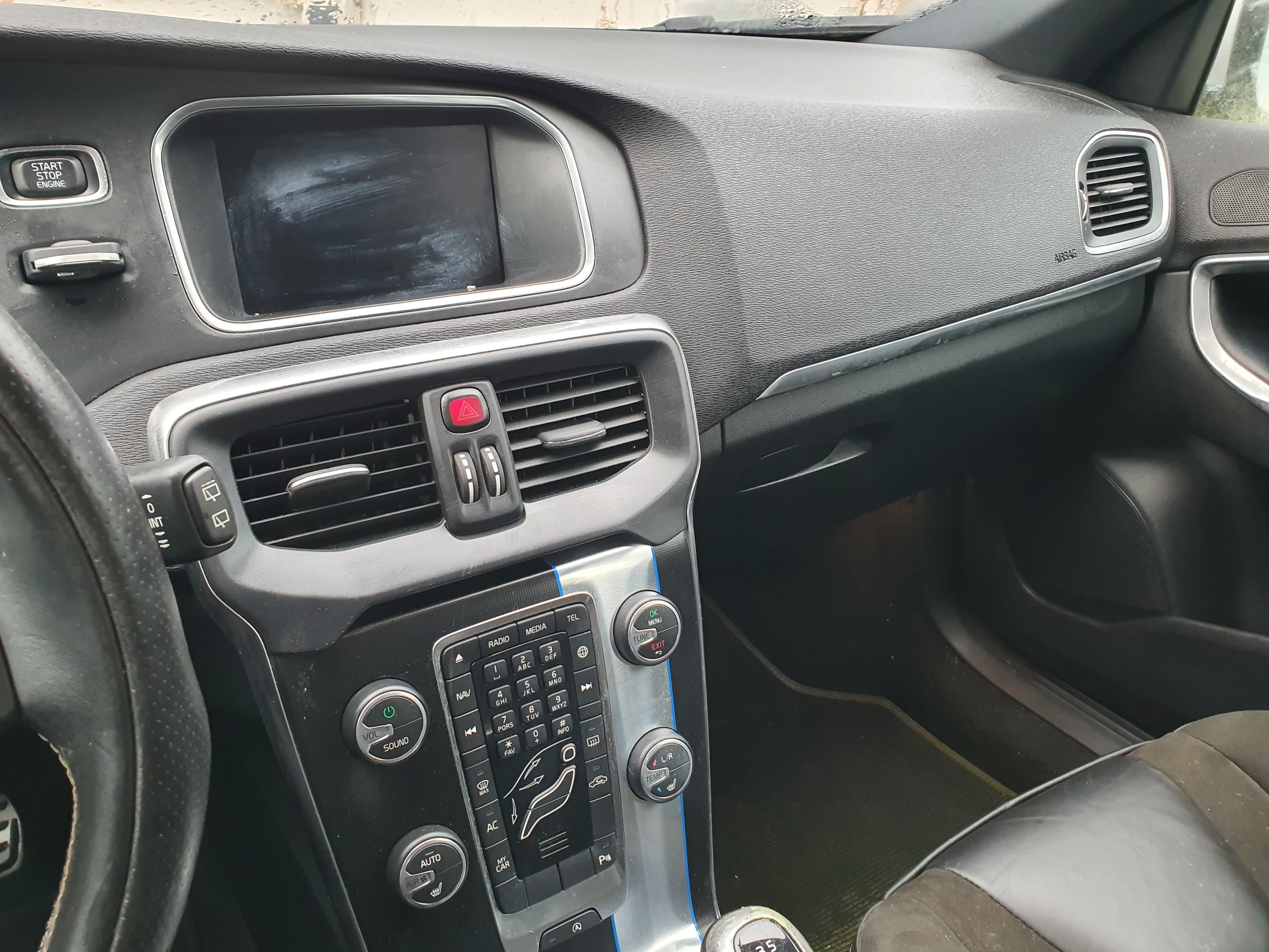 Volvo V40 · Ano 2015 — imagen 20