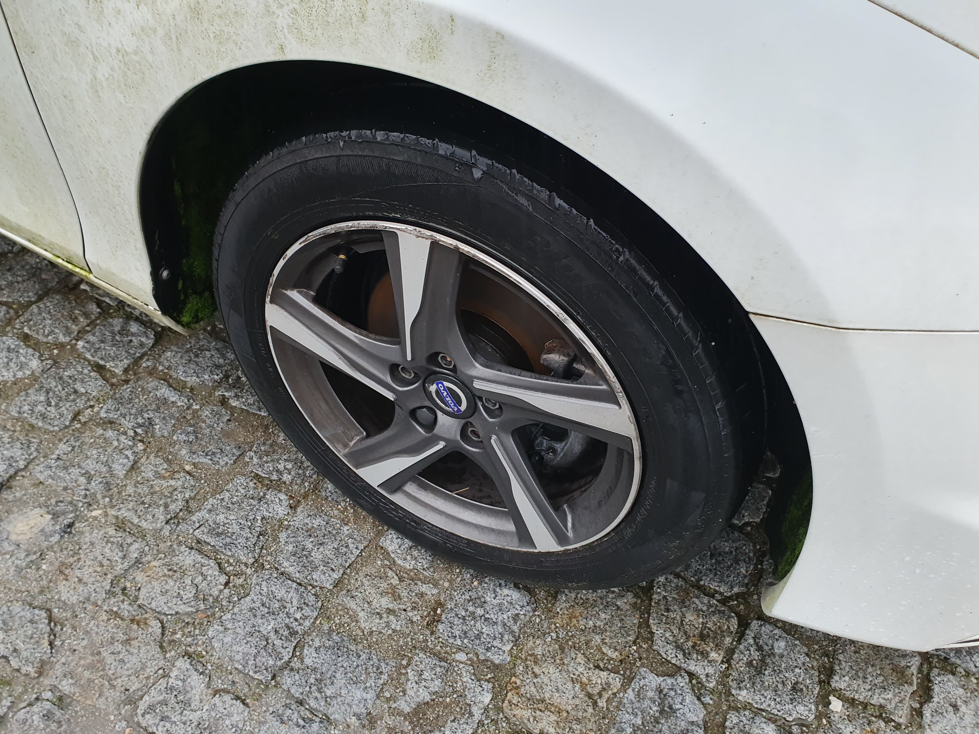 Volvo V40 · Ano 2015 — imagen 11