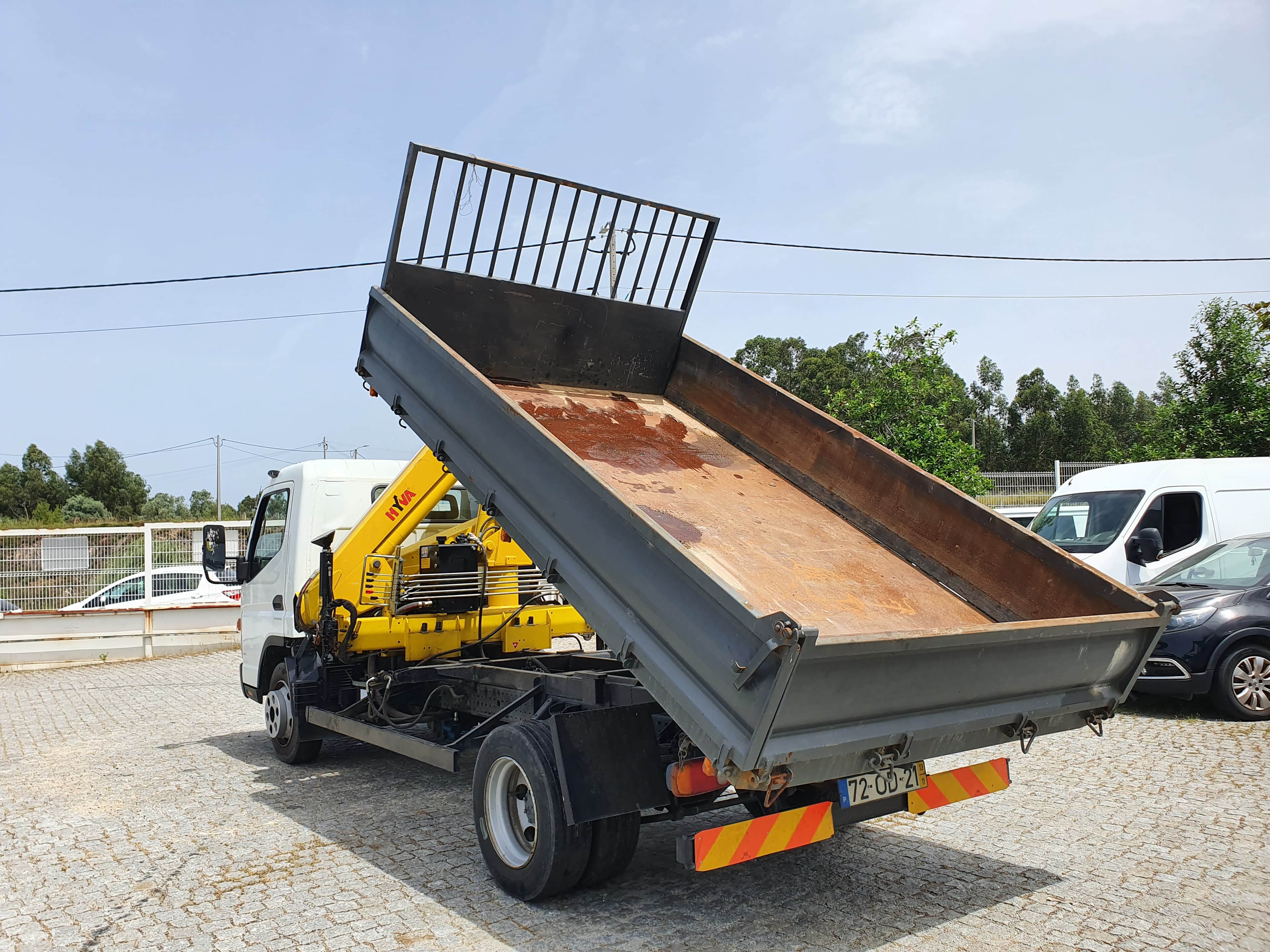 Mitsubishi Canter Fuso 7C18 · Ano 2013 — imagem 11