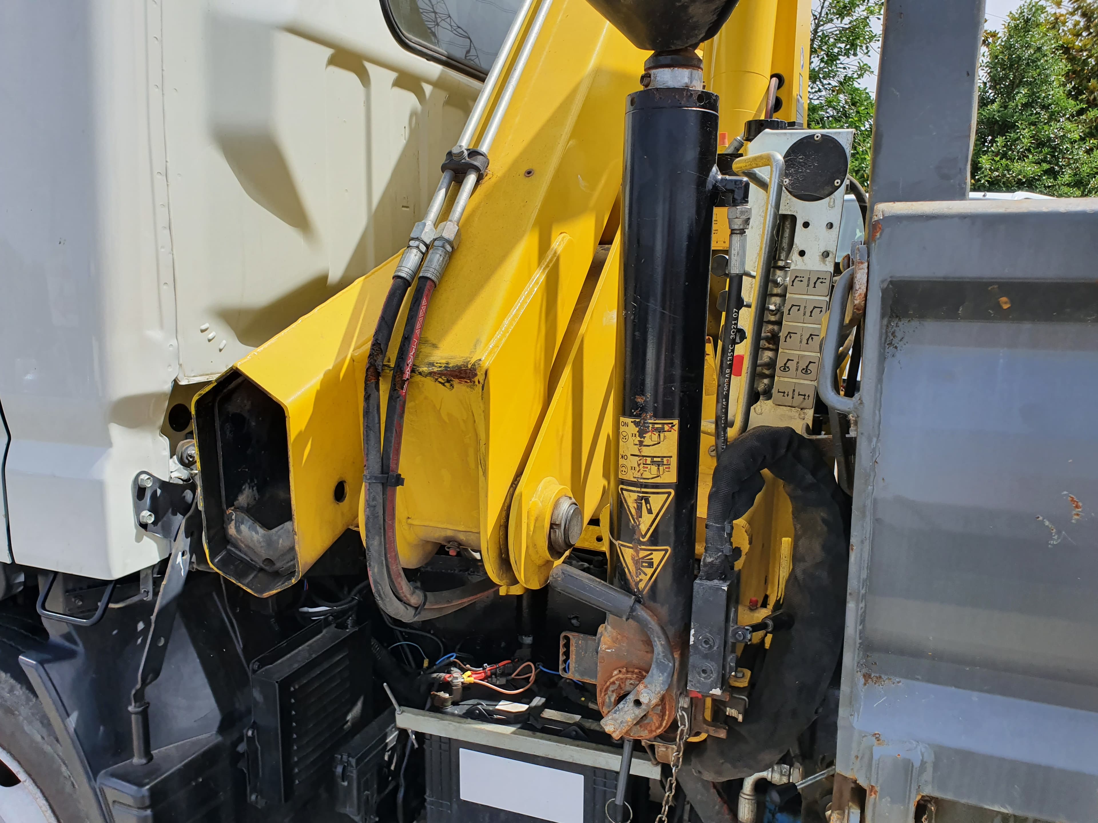 Mitsubishi Canter Fuso 7C18 · Ano 2013 — imagem 29