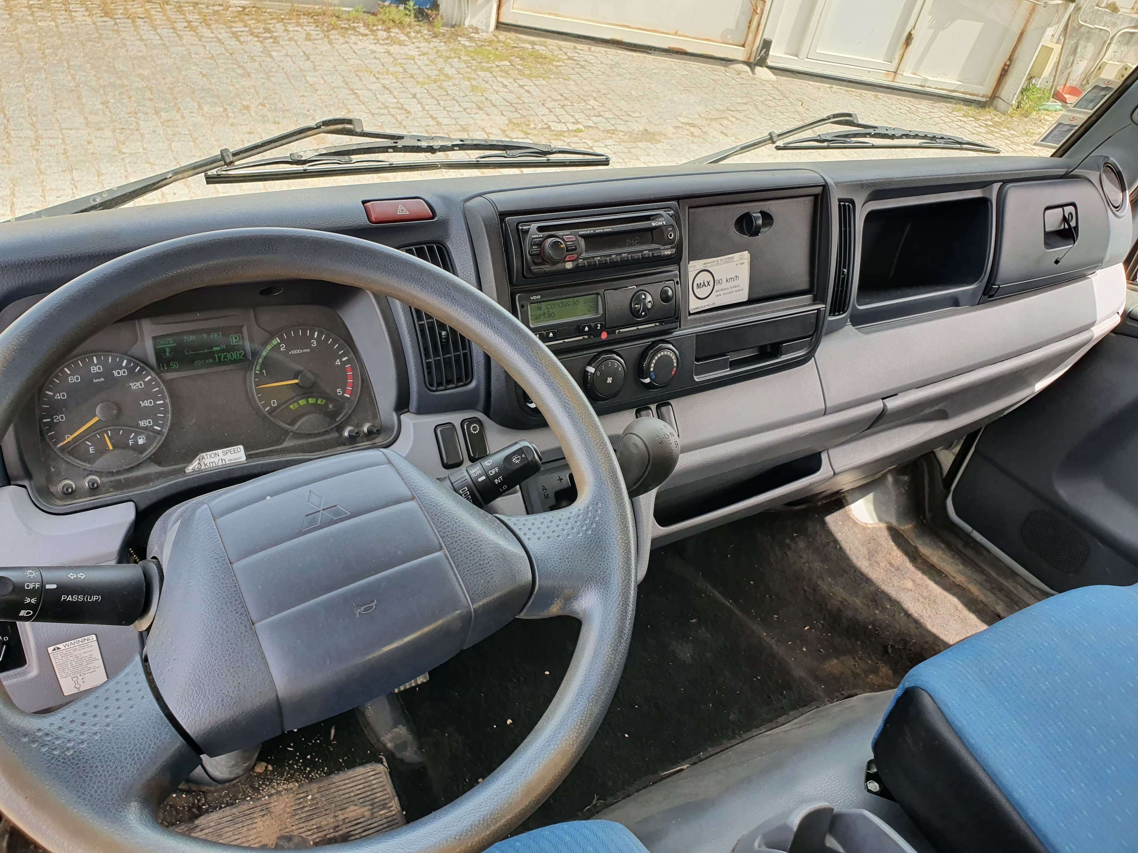 Mitsubishi Canter Fuso 7C18 · Ano 2013 — imagem 16