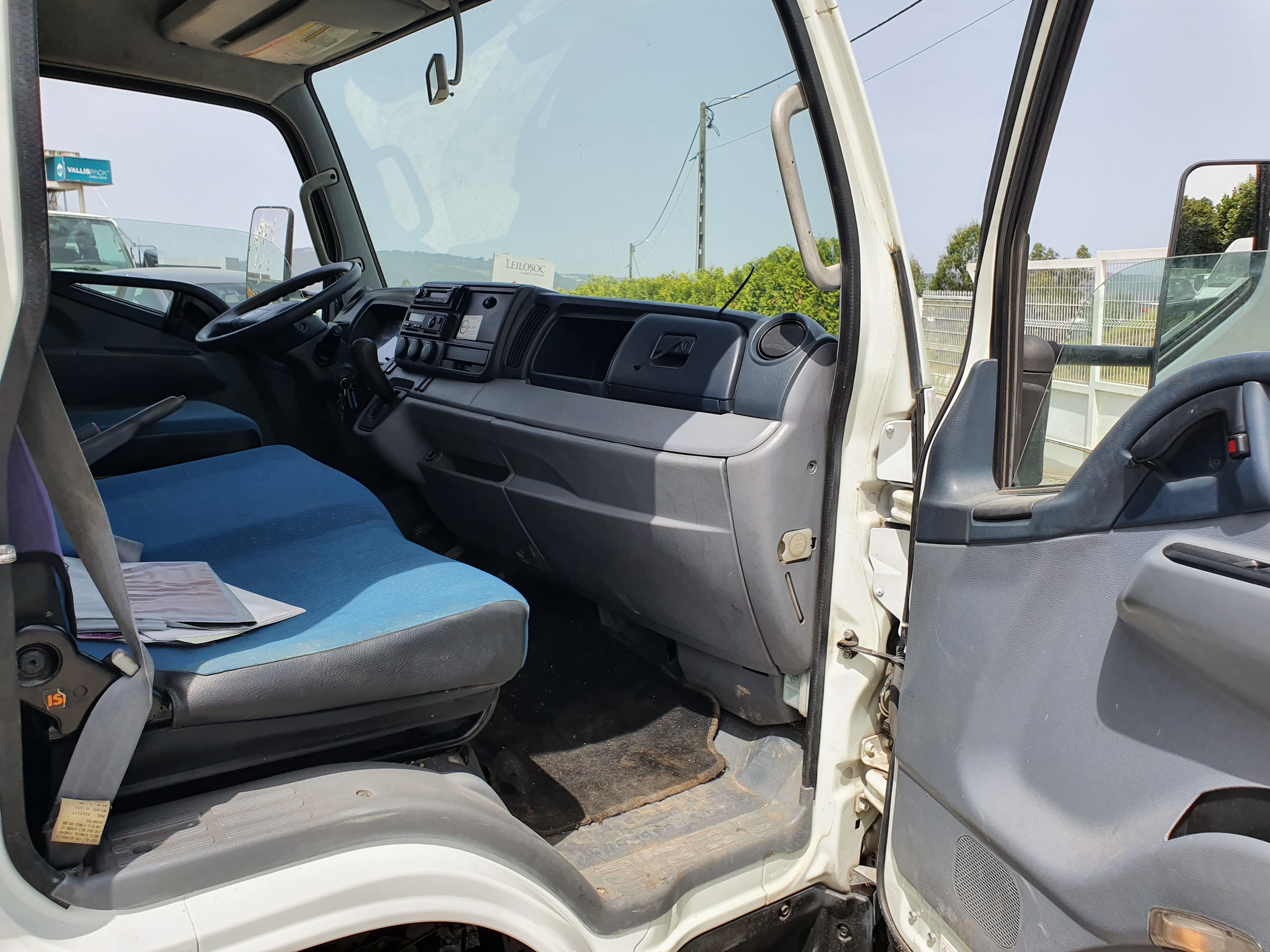 Mitsubishi Canter Fuso 7C18 · Ano 2013 — imagem 19