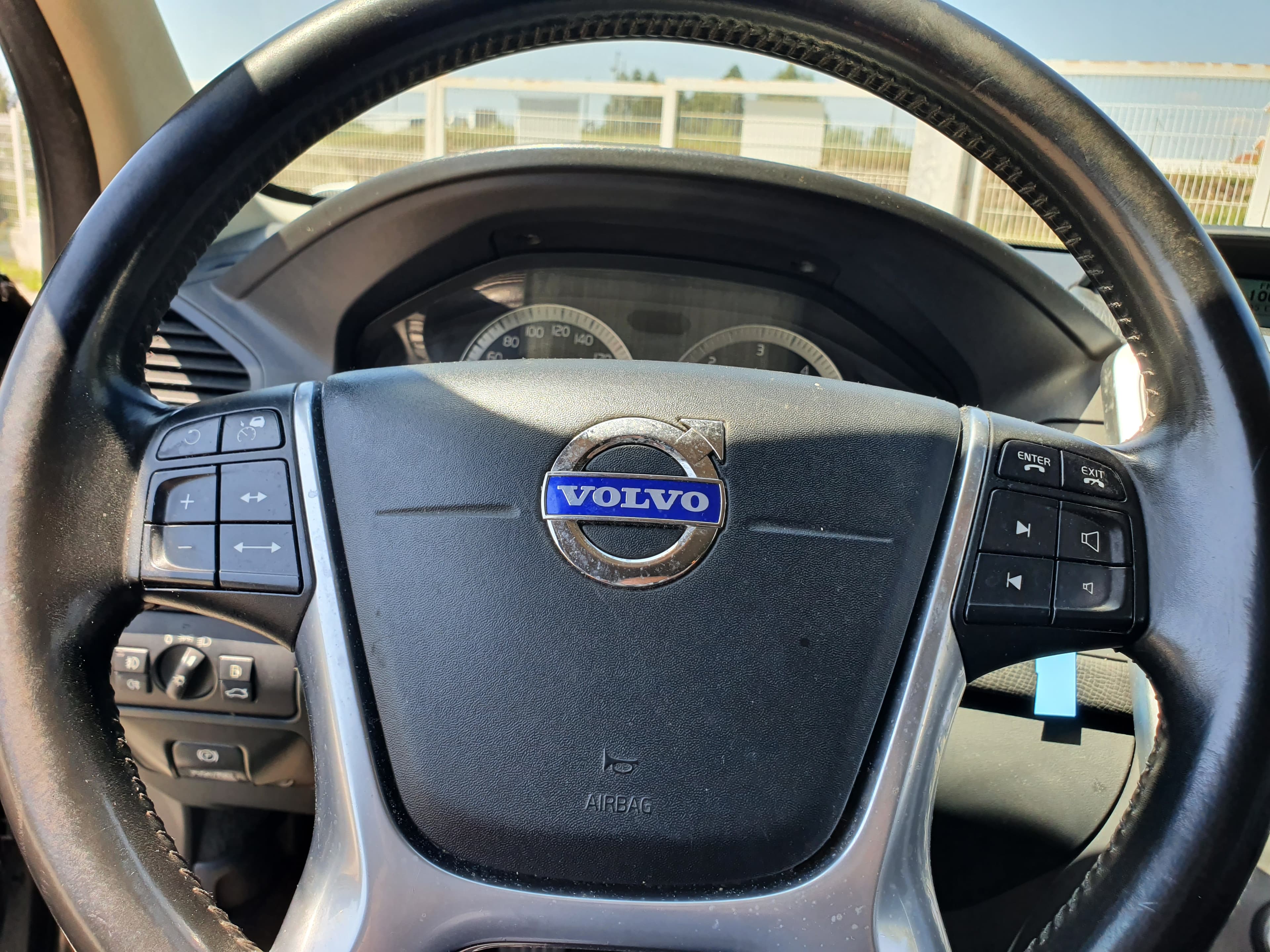 Volvo XC60 · Ano 2009 — imagem 40