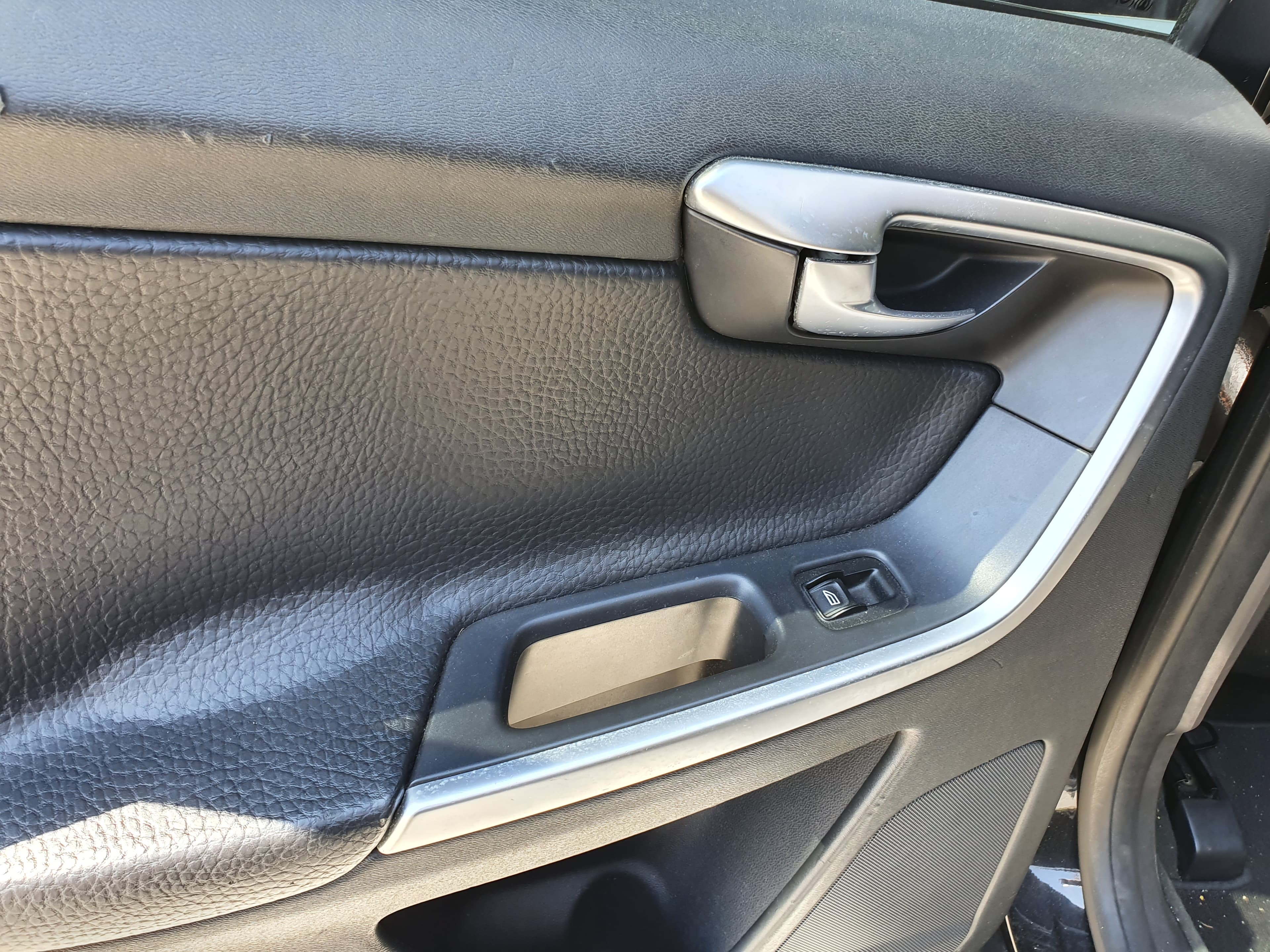 Volvo XC60 · Ano 2009 — imagem 34
