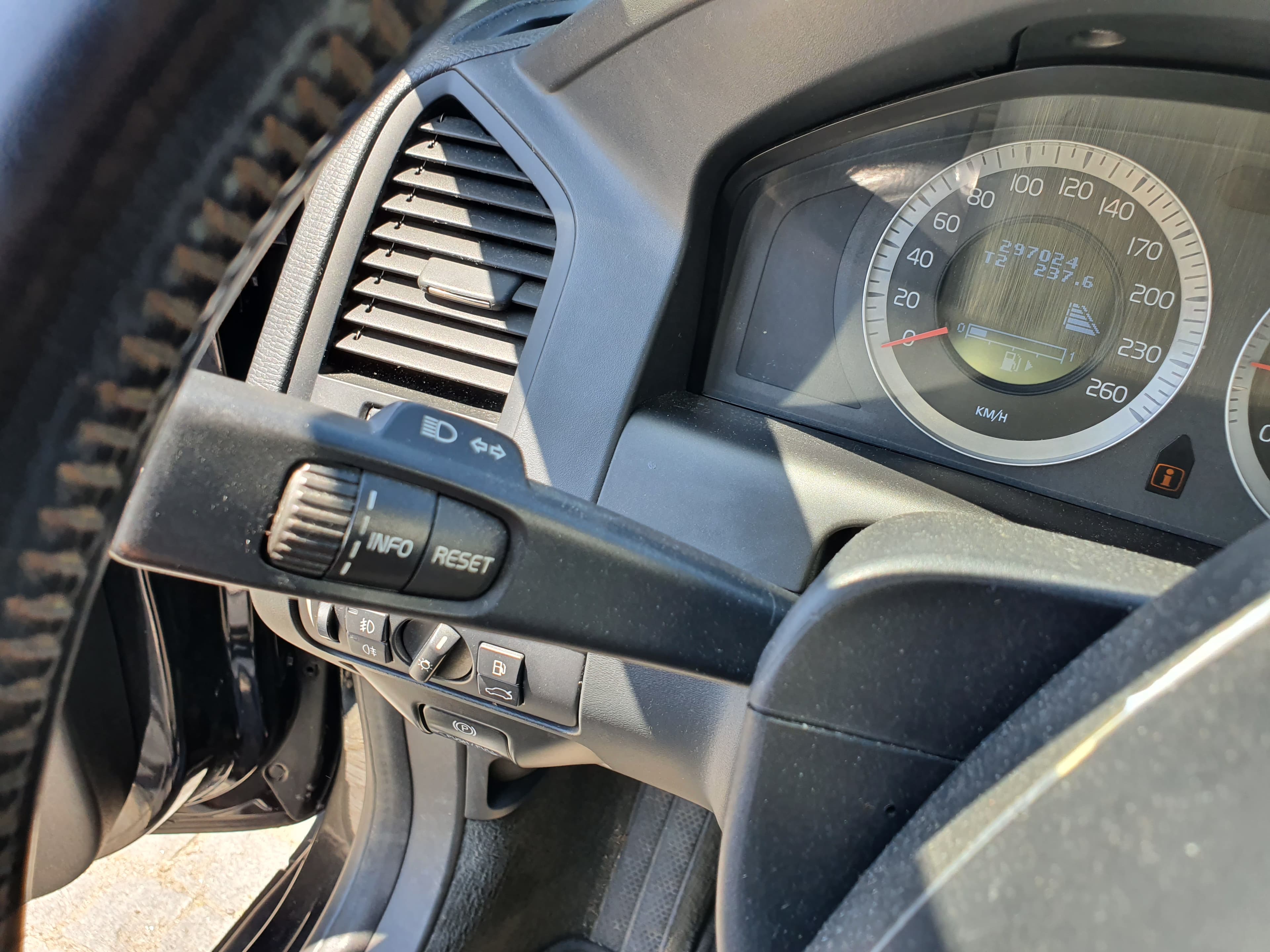 Volvo XC60 · Ano 2009 — imagem 43