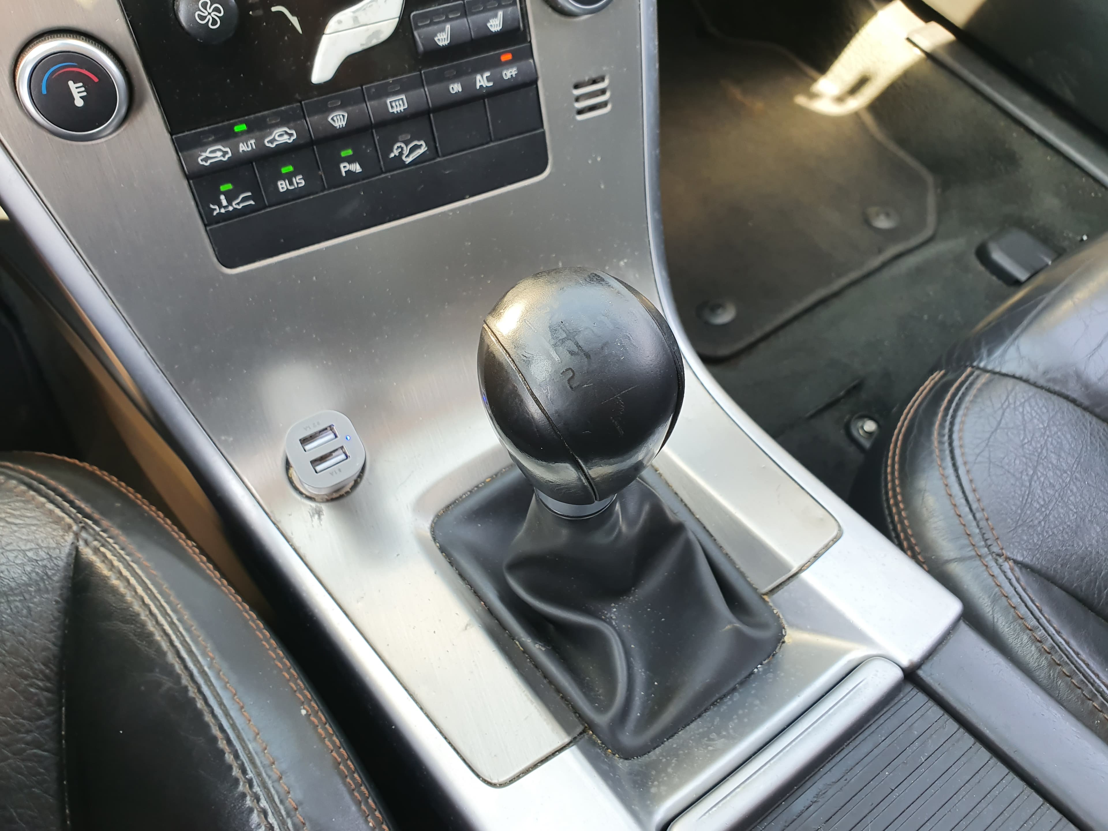 Volvo XC60 · Ano 2009 — imagem 42