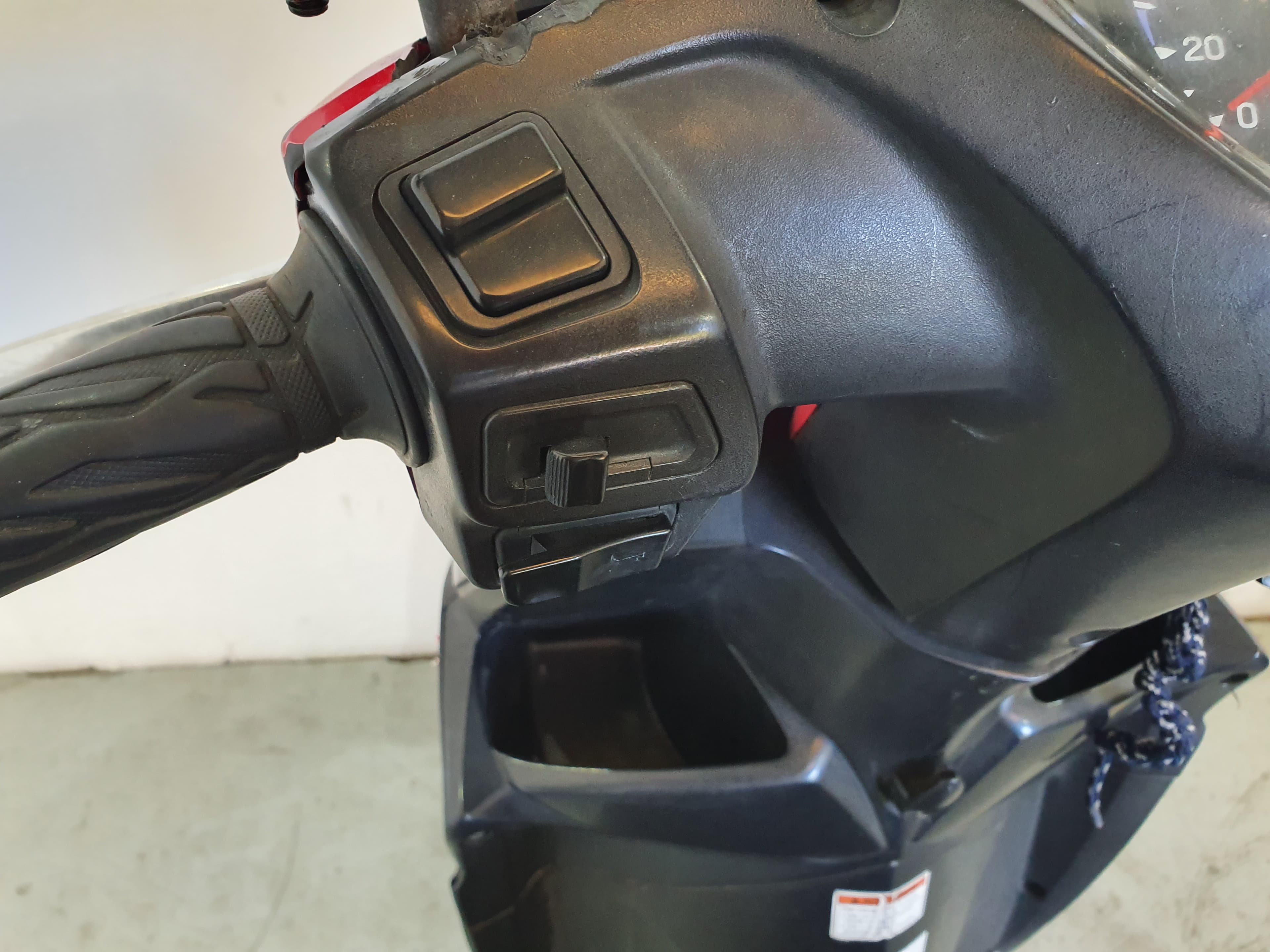 Suzuki UK 110 Address · Año 2015 — imagen 13