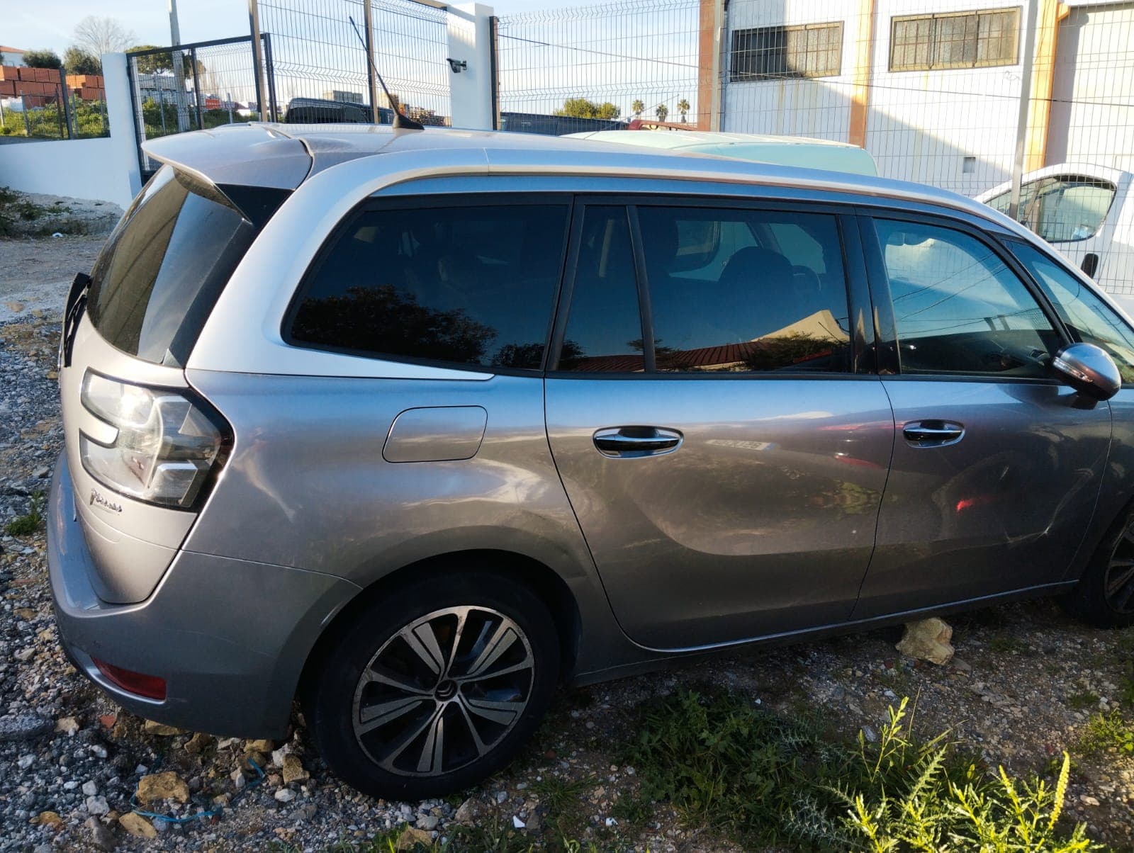 Citroën C4 II Grand Picasso 1.6 BlueHDi  · Ano 2017 — imagen 8