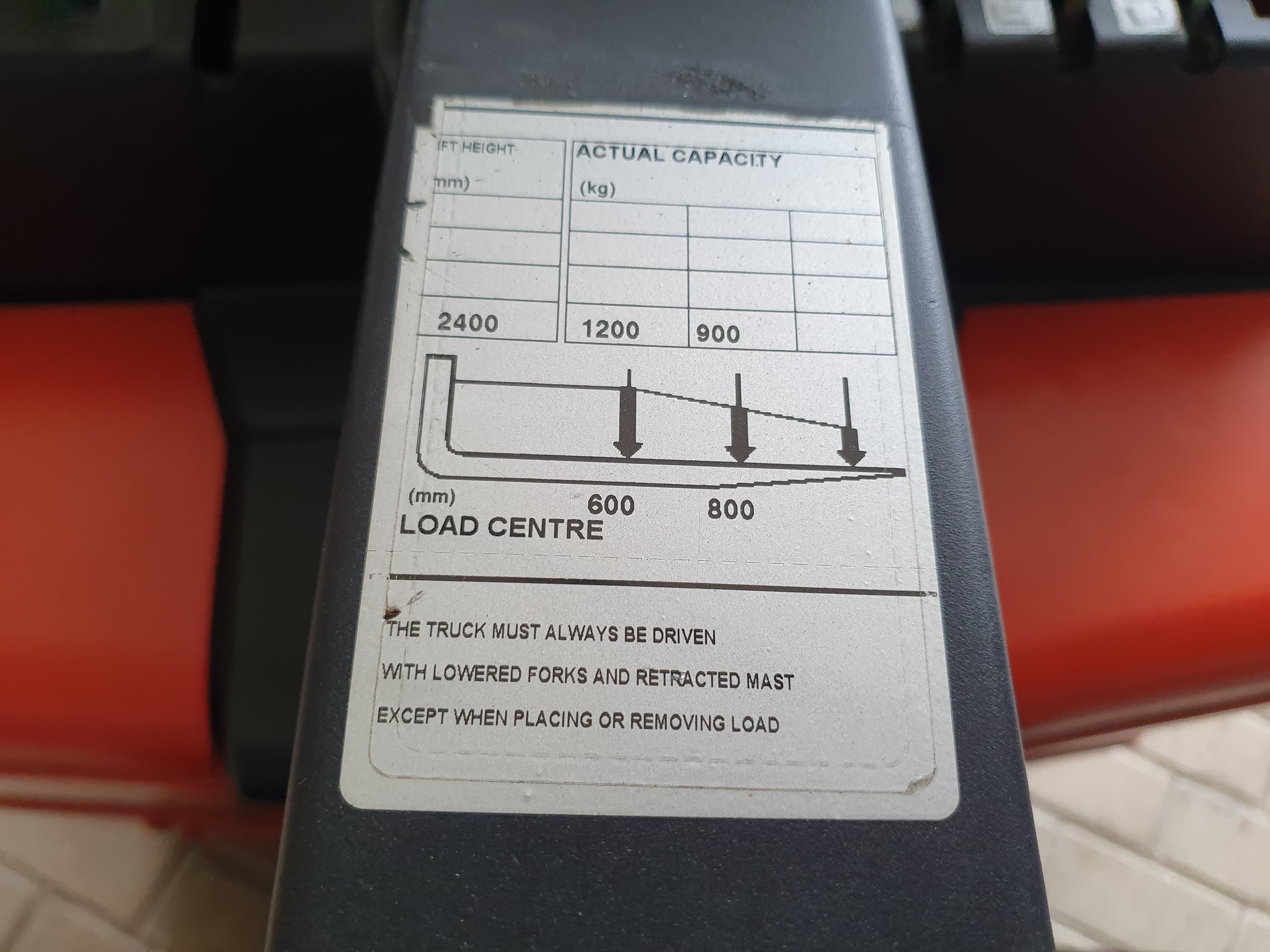 Stacker Retrátil BT RWE 120 — imagem 12