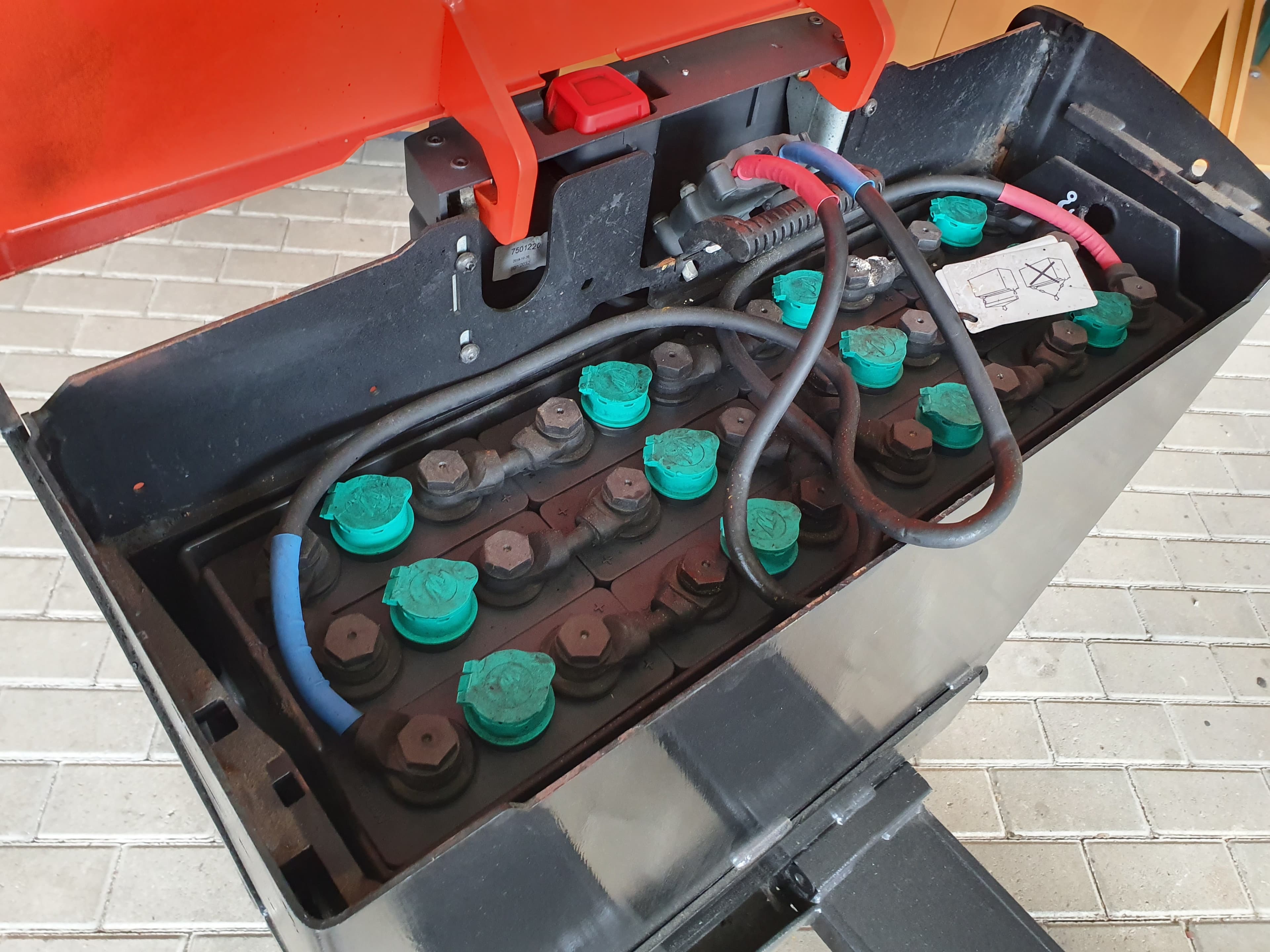 Porta Paletes BT LWE 180 — imagen 8