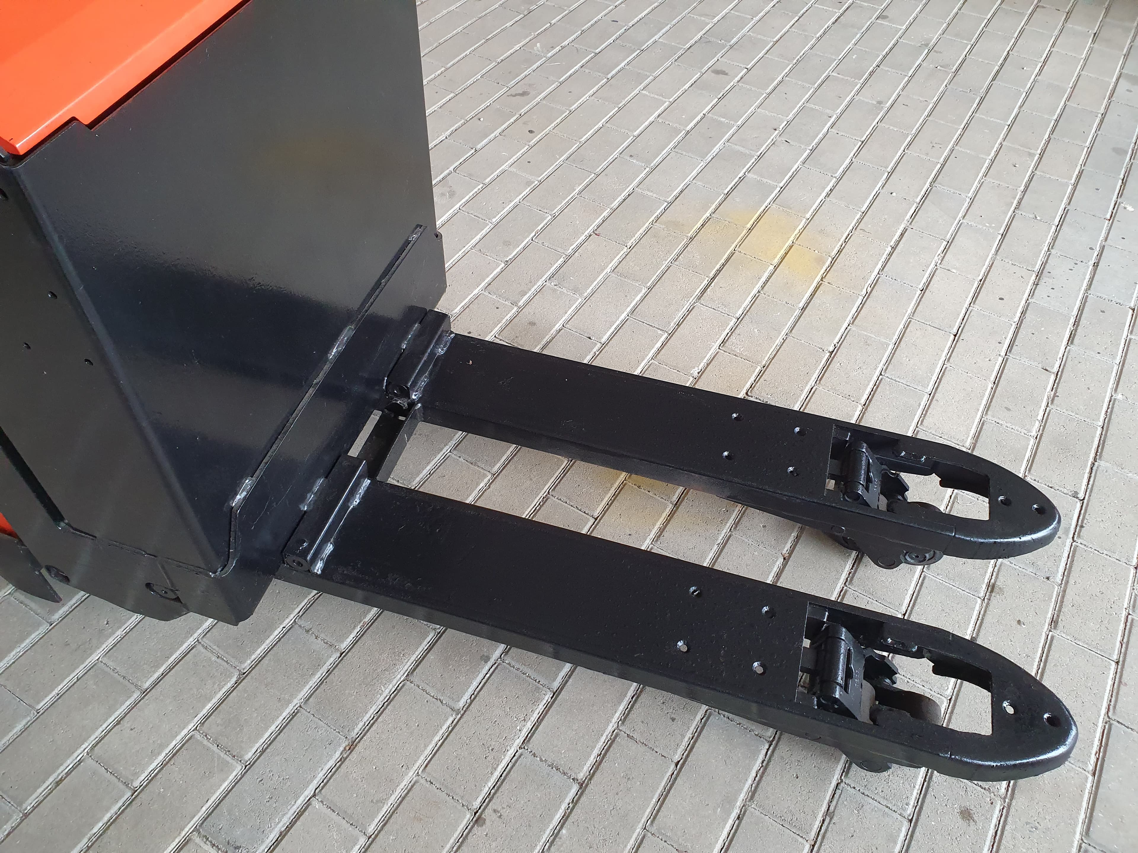 Porta Paletes BT LWE 180 — imagem 6