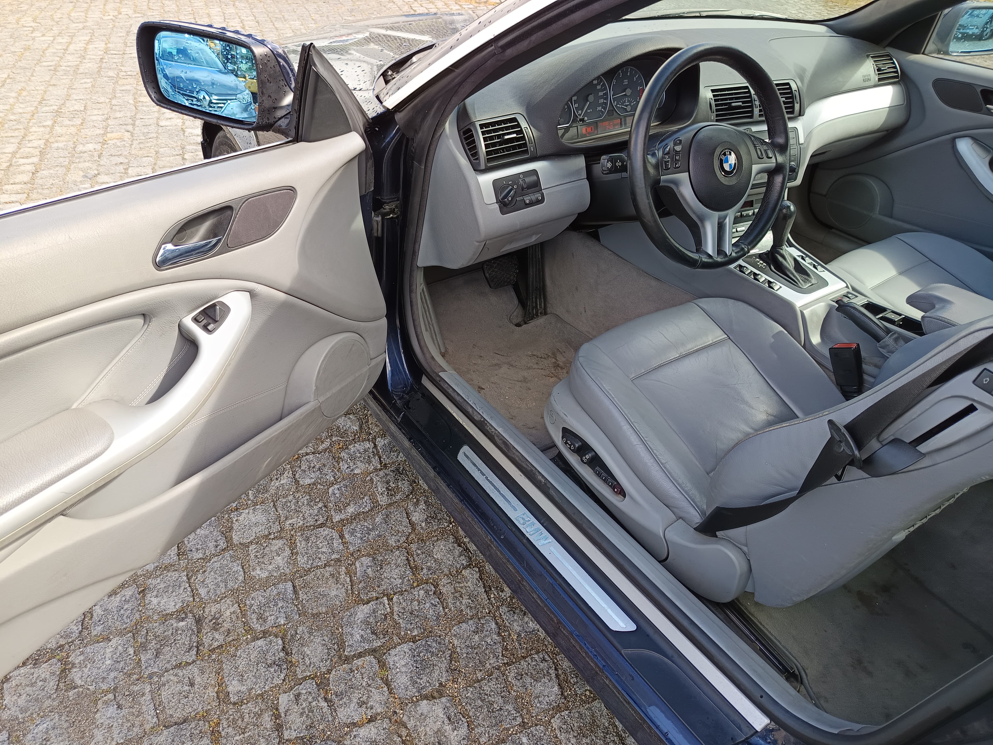 BMW 330 Cabrio · Ano 2000 — image 22