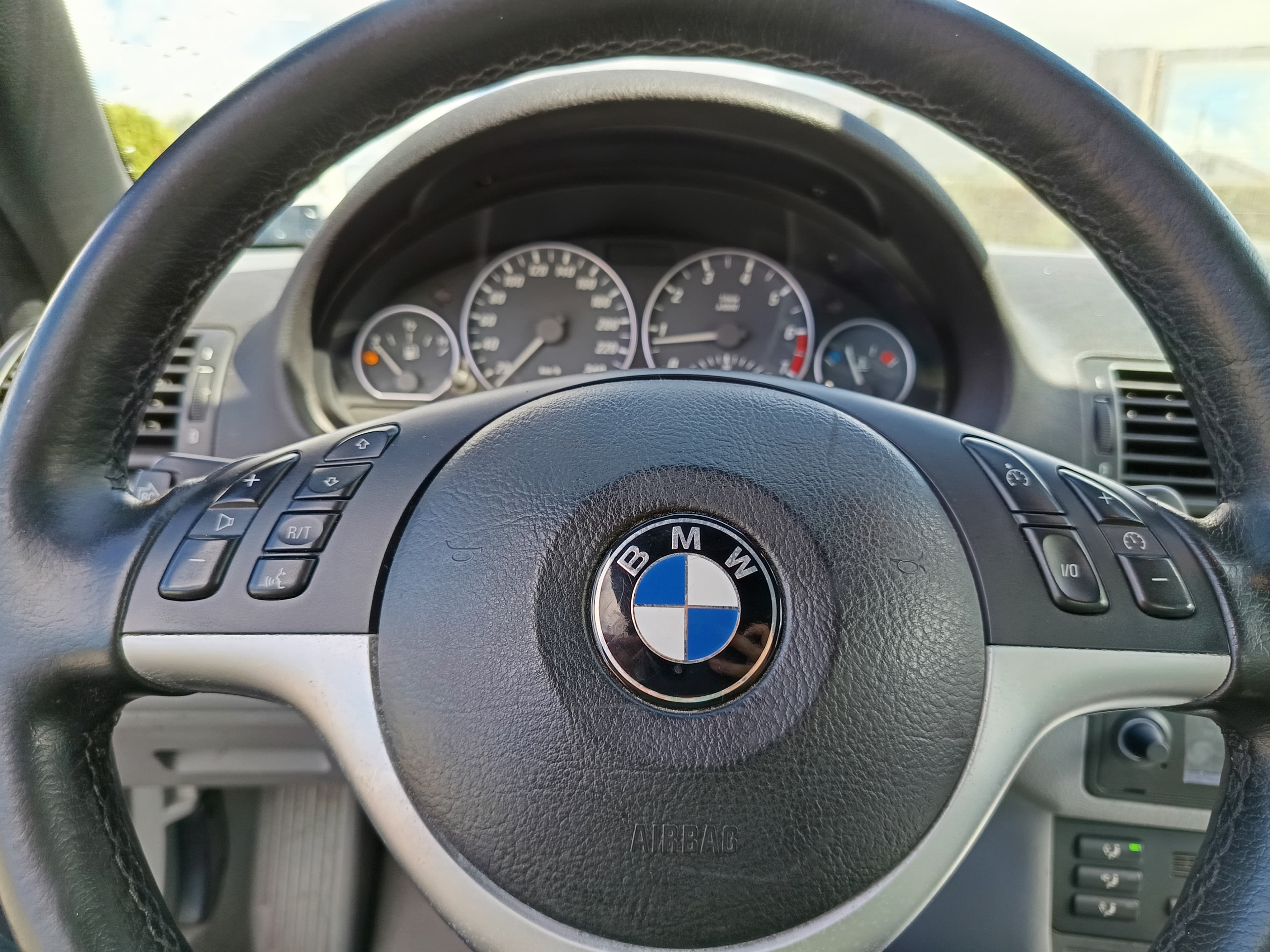 BMW 330 Cabrio · Ano 2000 — image 37