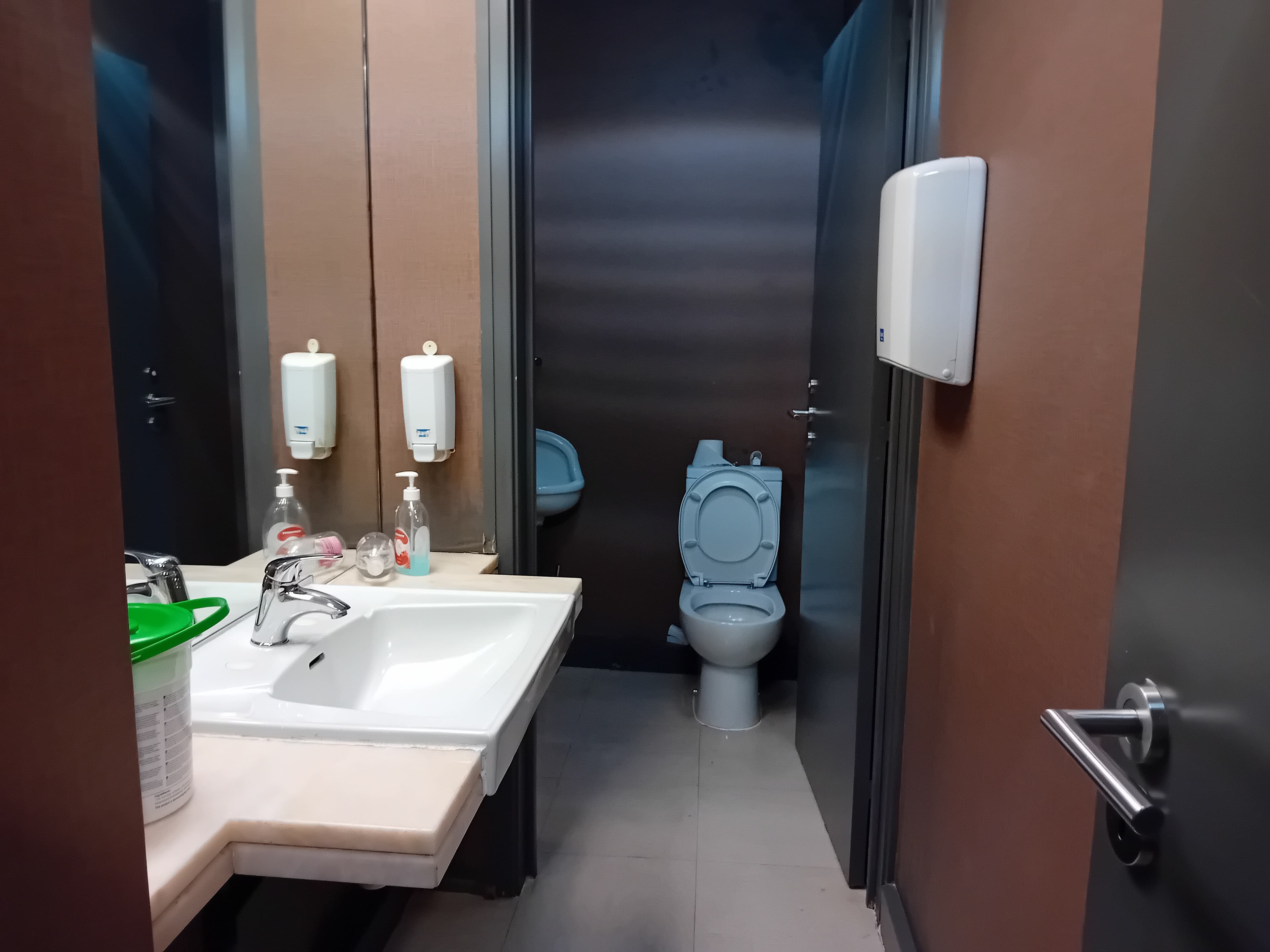 Escritório c/ 2 Lugares de Garagem · Lisboa — imagem 36