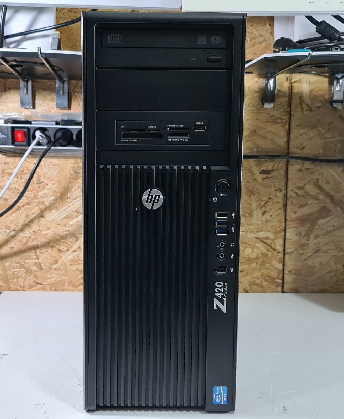 Computador HP WorkStation Z420 — image 3