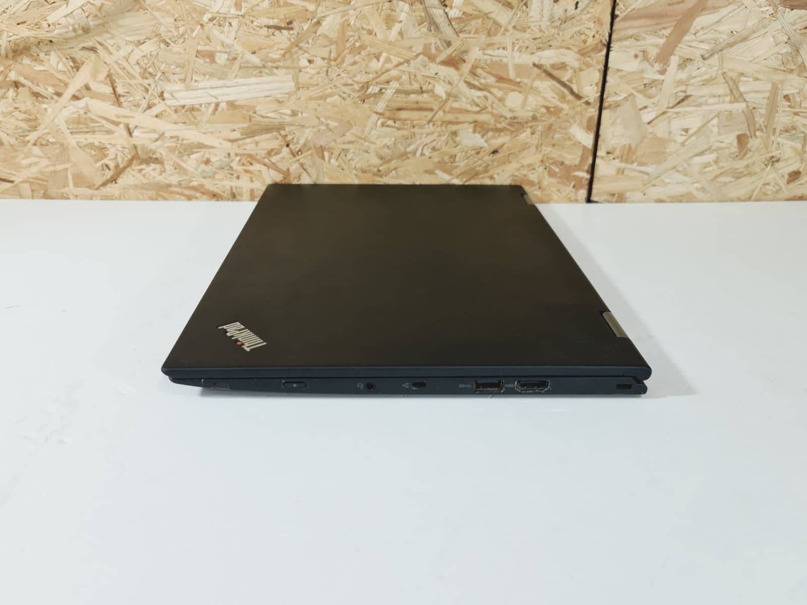 Portable Lenovo ThinkPad X1 Yoga — image 10