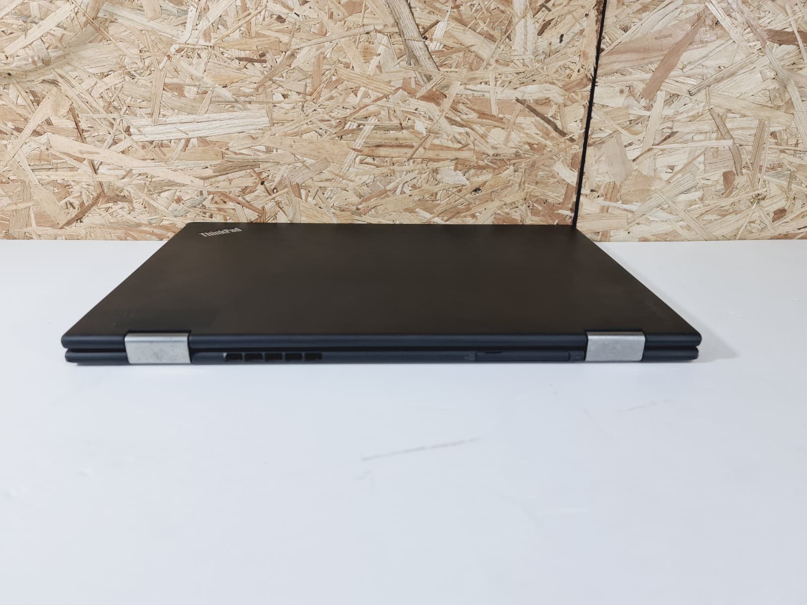 Portable Lenovo ThinkPad X1 Yoga — image 6