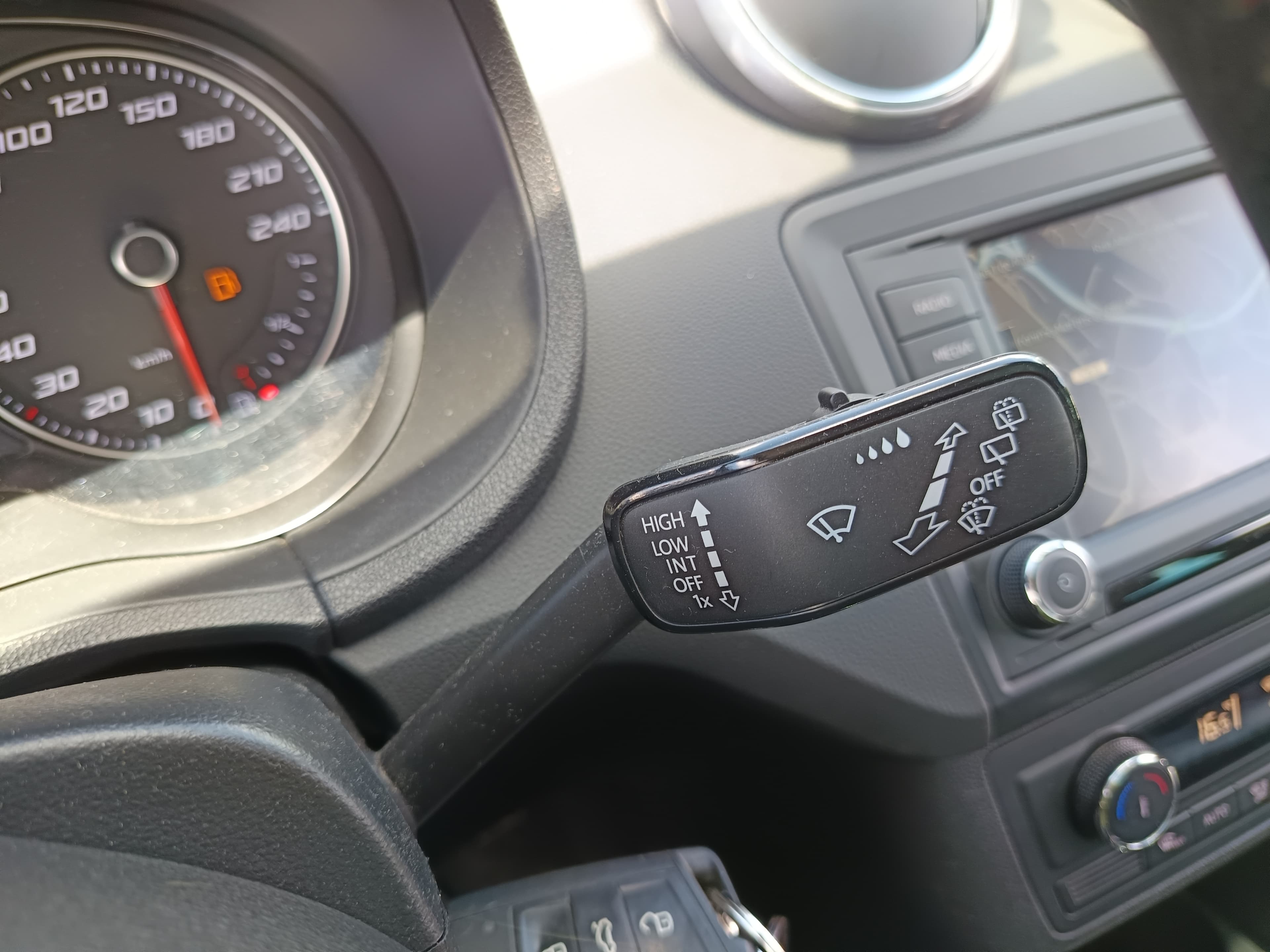 Seat Ibiza 1.4 TDI · Ano 2016 — image 43