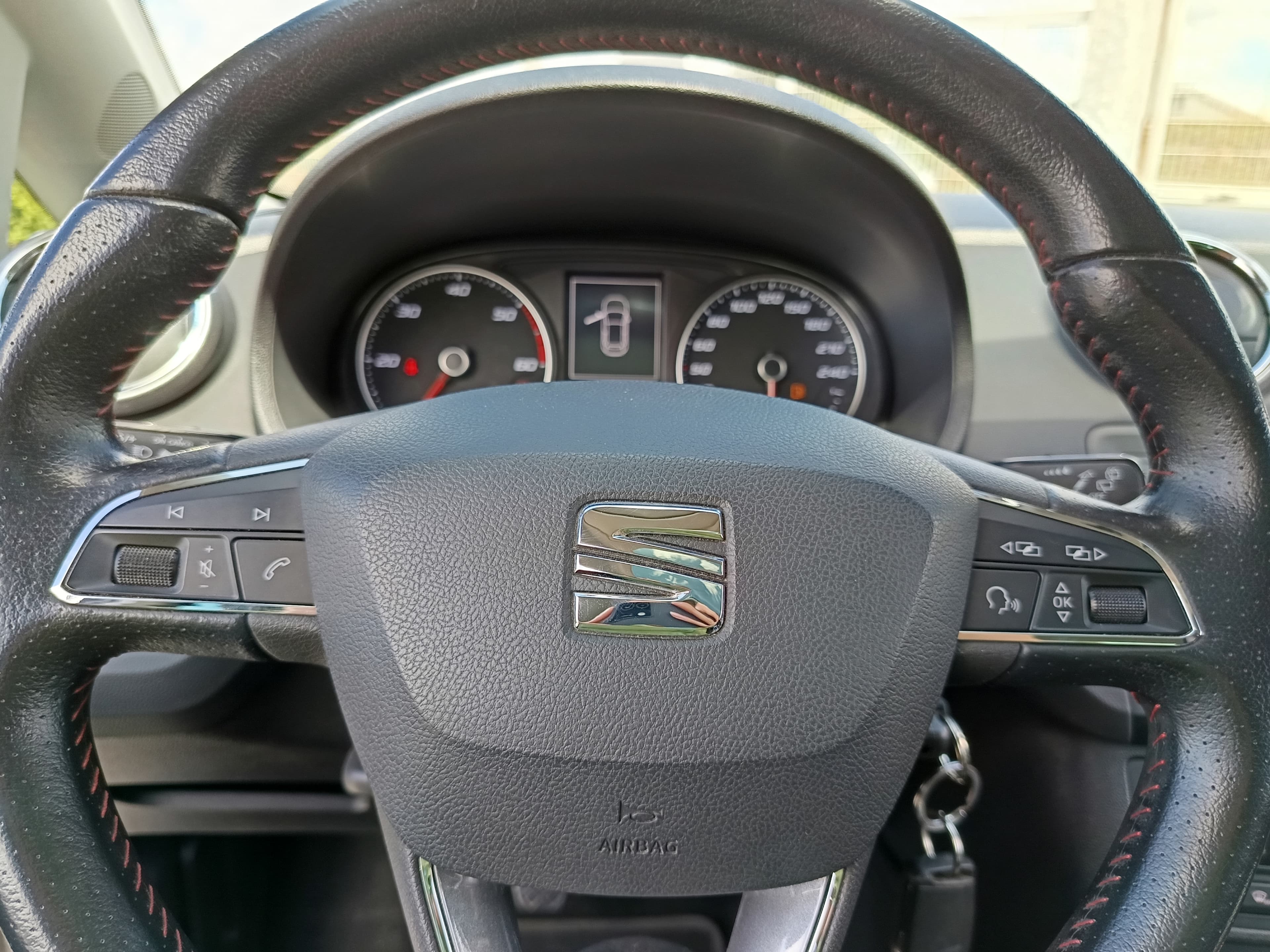 Seat Ibiza 1.4 TDI · Ano 2016 — image 41