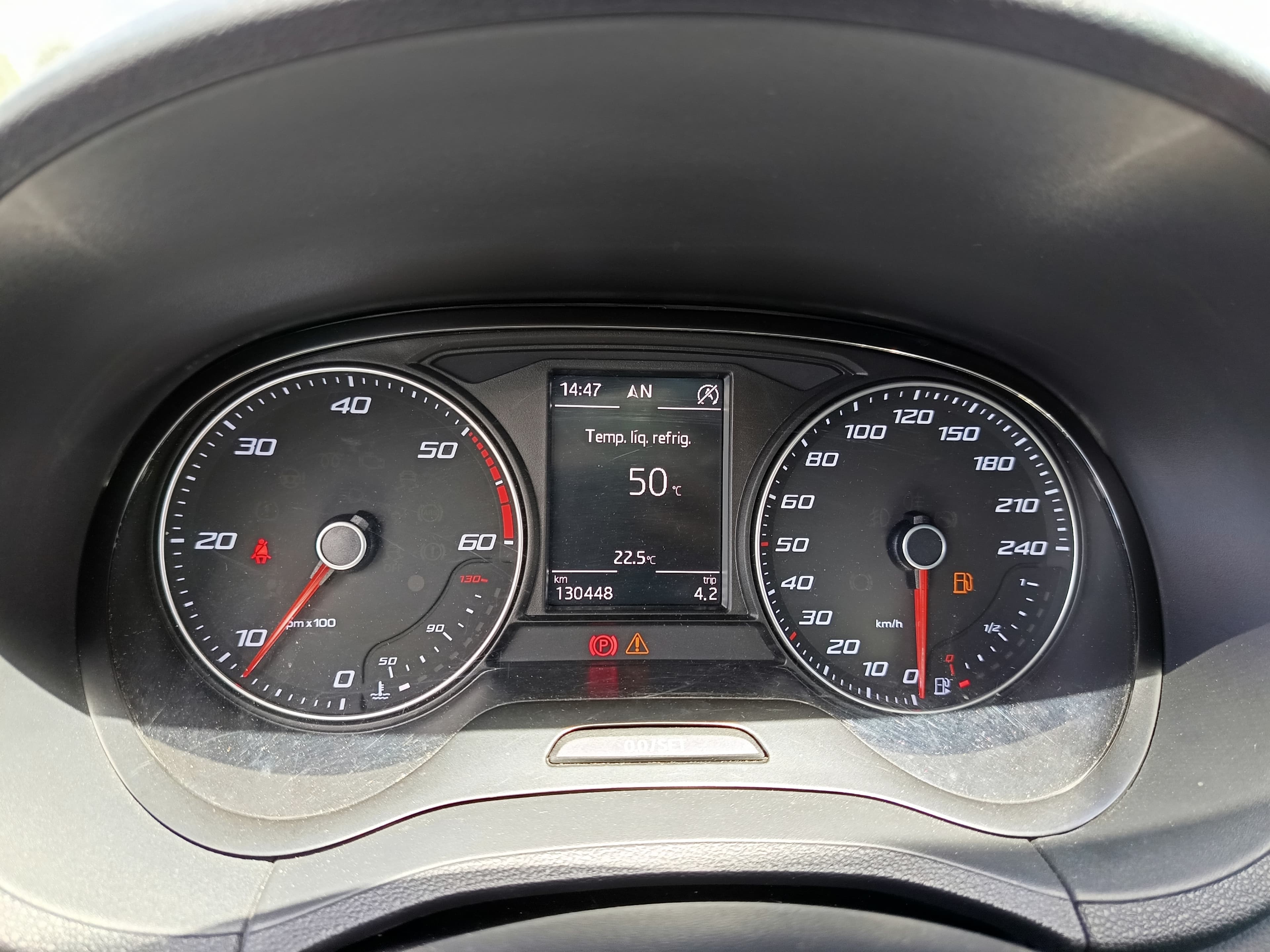 Seat Ibiza 1.4 TDI · Ano 2016 — image 42