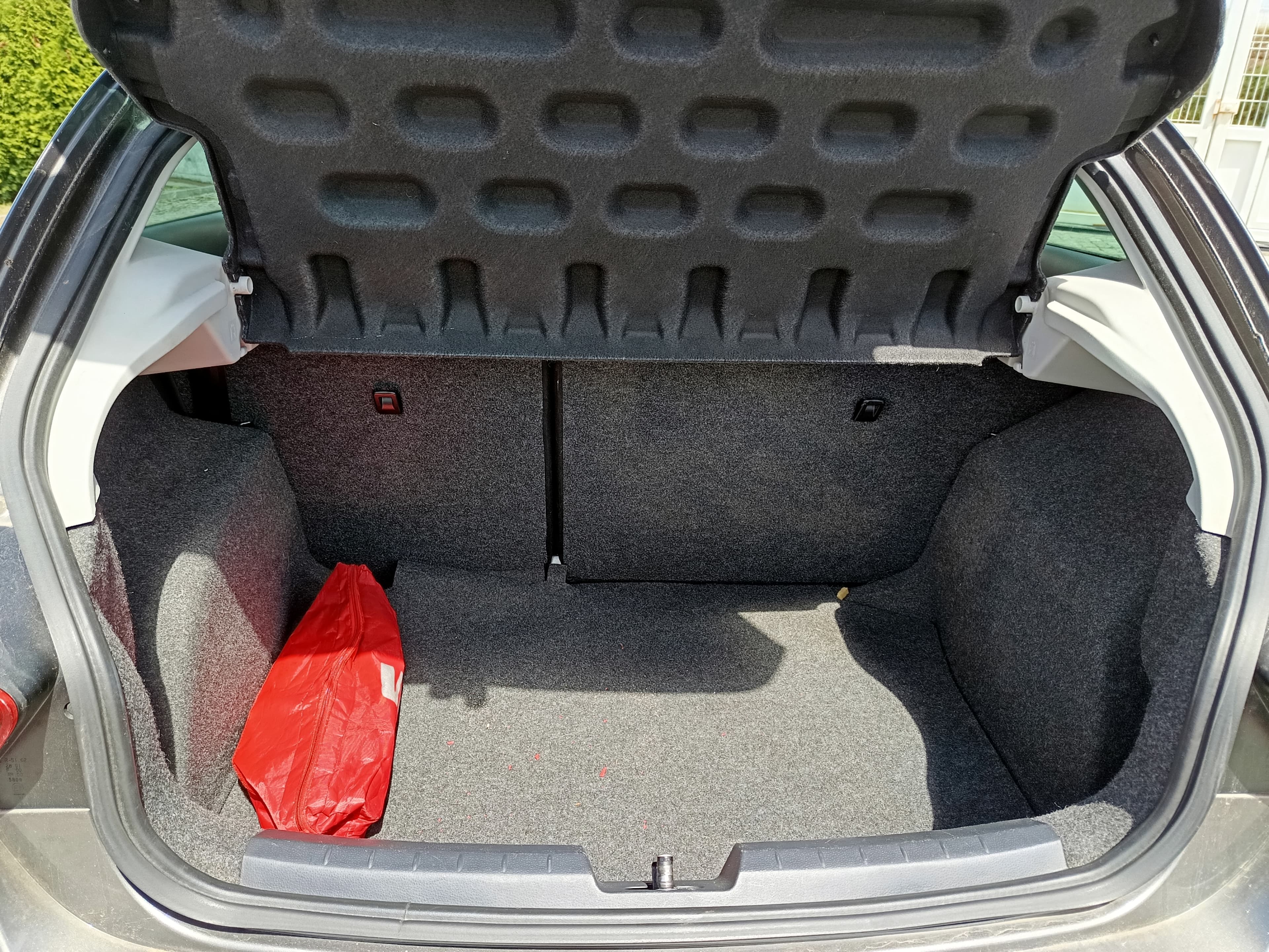 Seat Ibiza 1.4 TDI · Ano 2016 — image 14