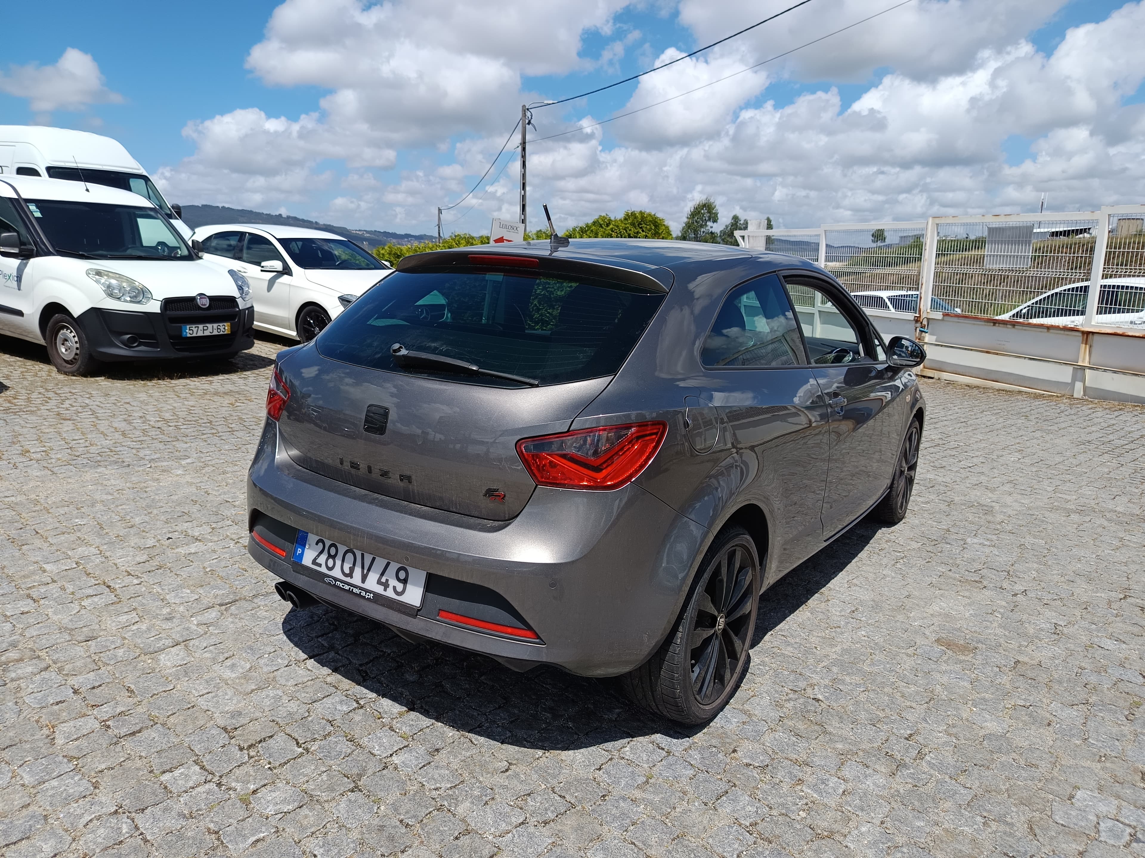 Seat Ibiza 1.4 TDI · Ano 2016 — image 4