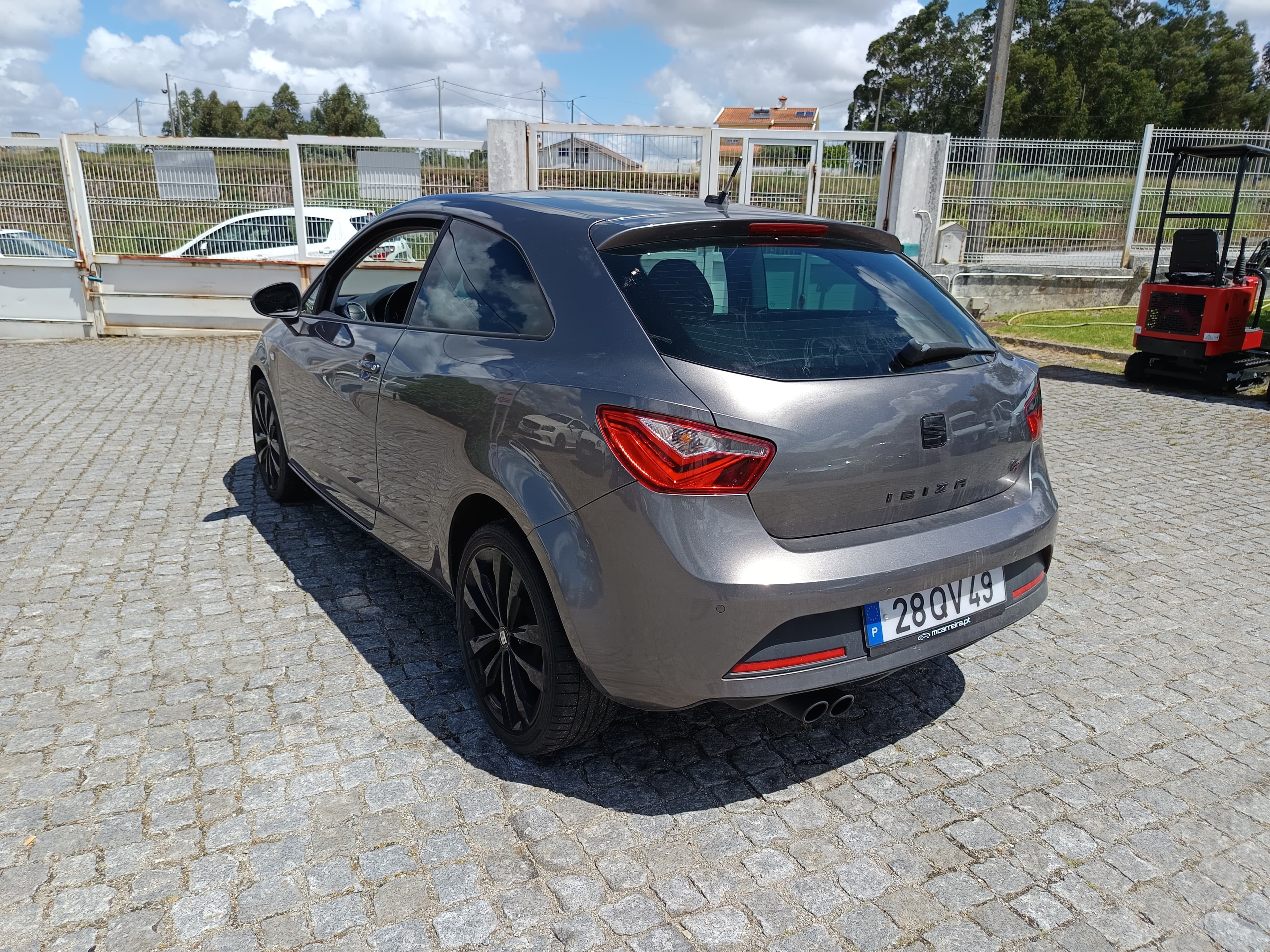 Seat Ibiza 1.4 TDI · Ano 2016 — image 6