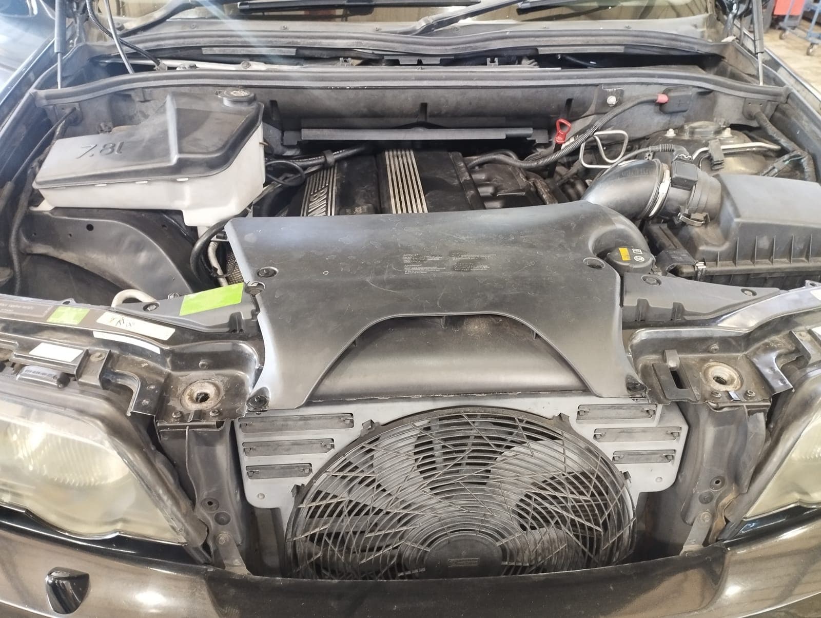 BMW X5 · Ano 2005 — imagen 15