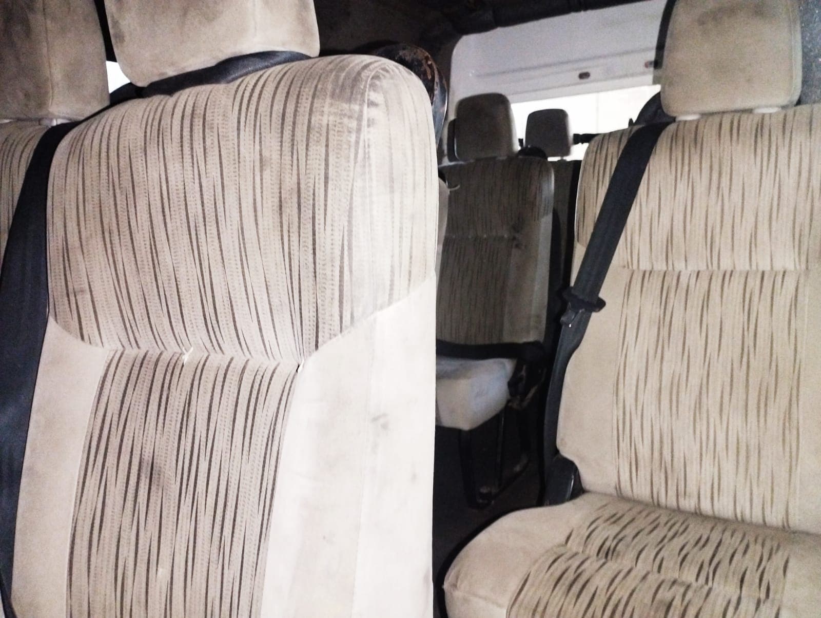 Nissan NV350 Urvan — imagem 9