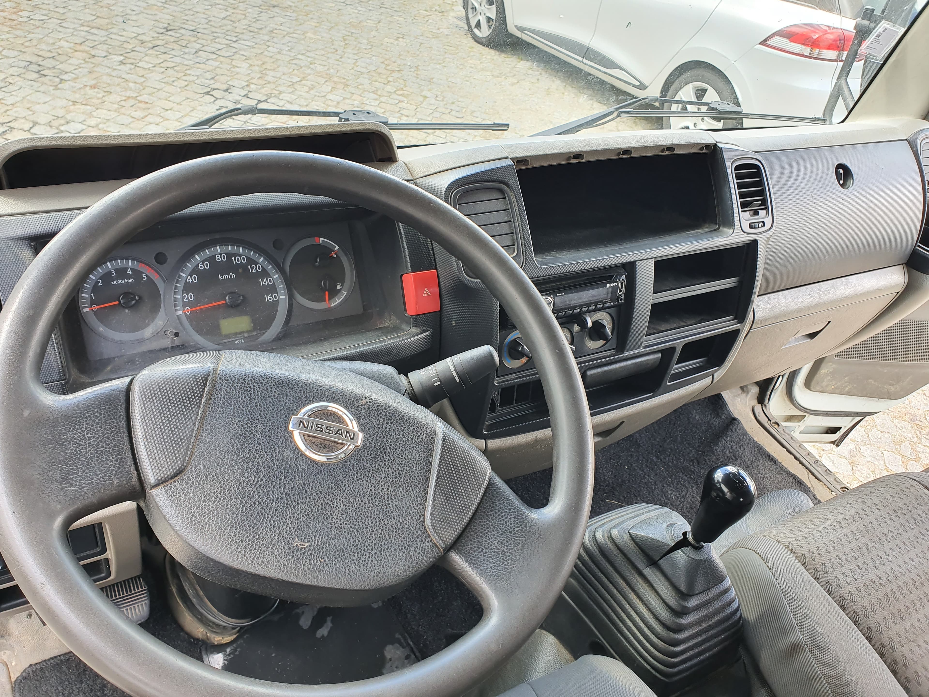 Nissan Cabstar 35.13 · Ano 2010 — imagen 27
