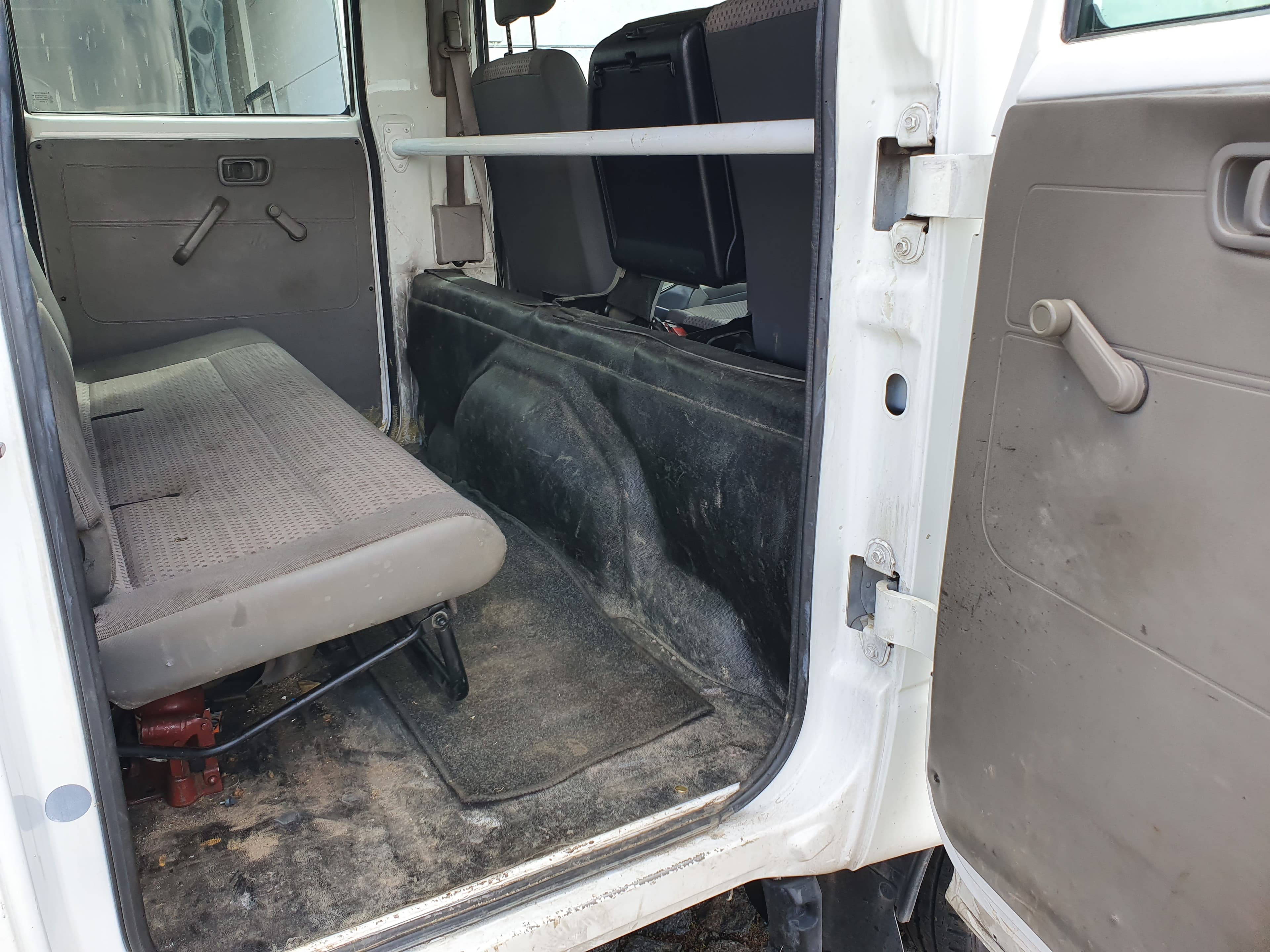 Nissan Cabstar 35.13 · Ano 2010 — imagen 34