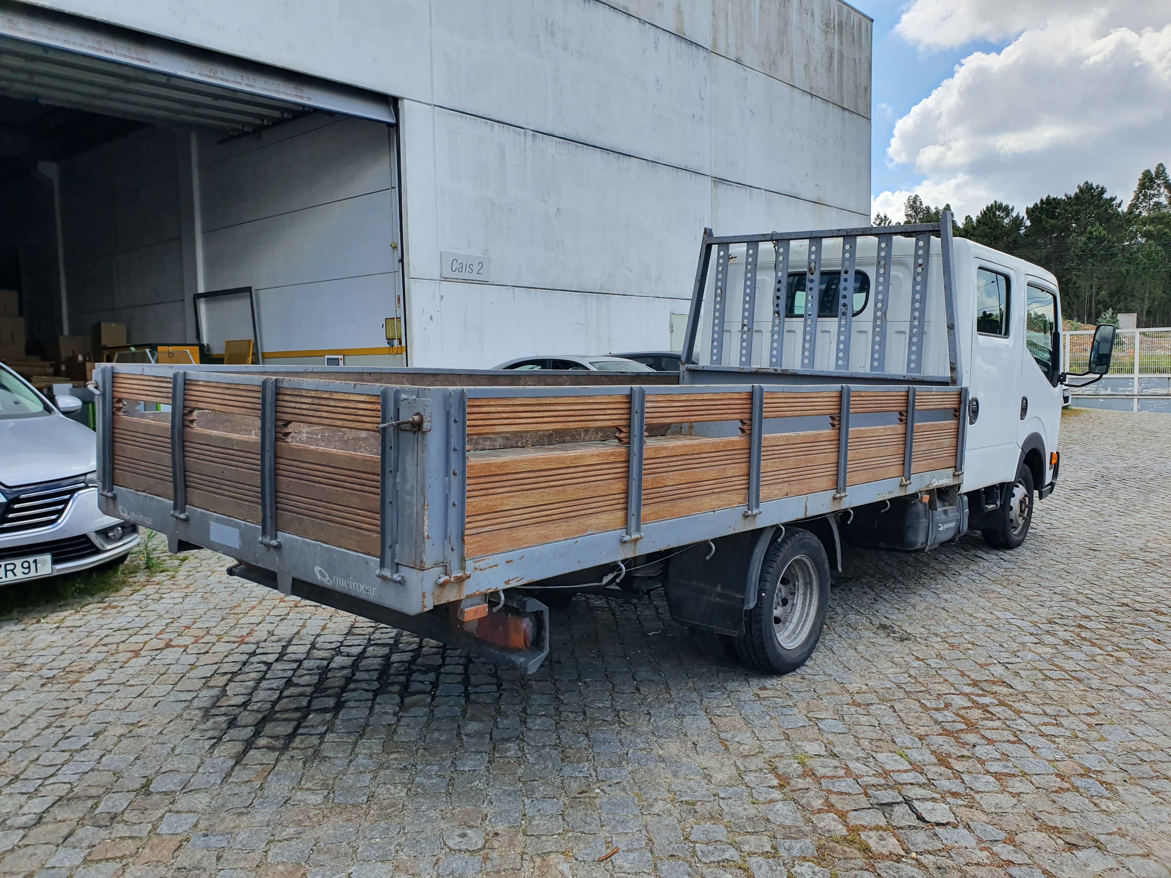 Nissan Cabstar 35.13 · Ano 2010 — imagen 7