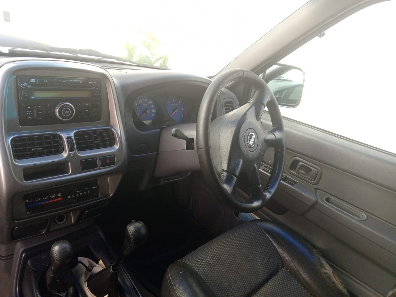 Nissan NP300 Hardbody · Ano 2013 — imagen 9