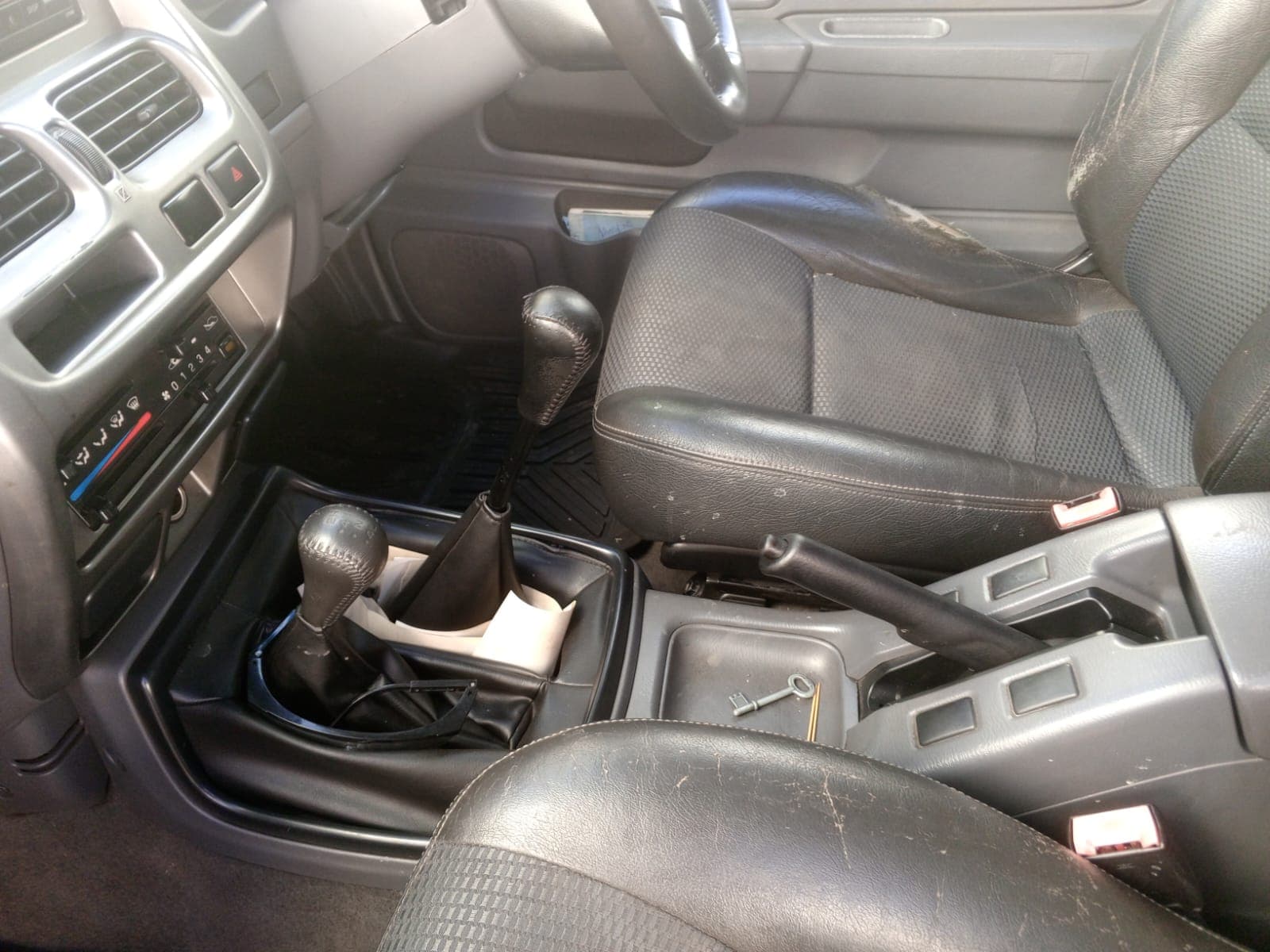Nissan NP300 Hardbody · Ano 2013 — imagen 8