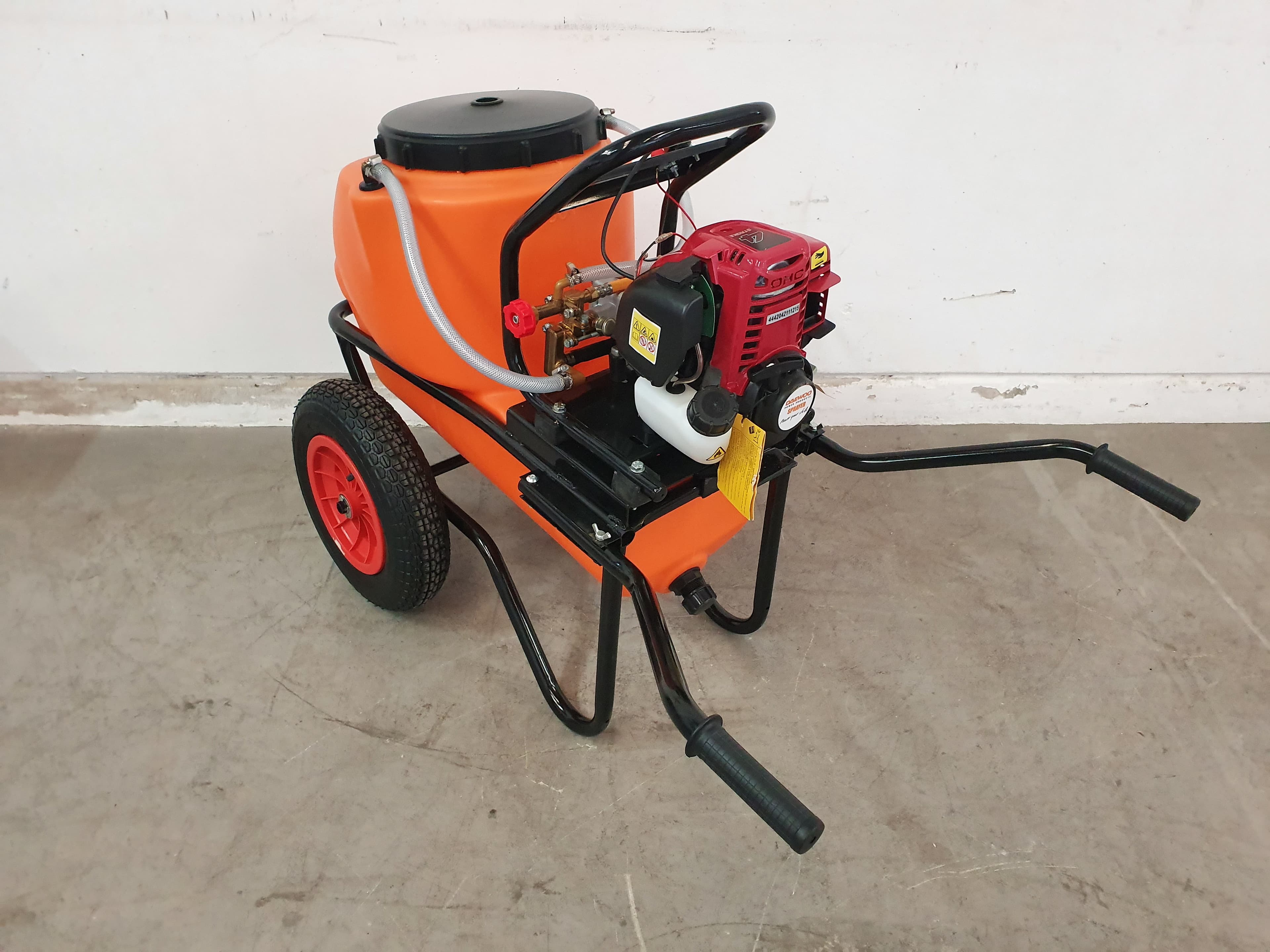 Carrinho pulverizador 50L — imagem 6