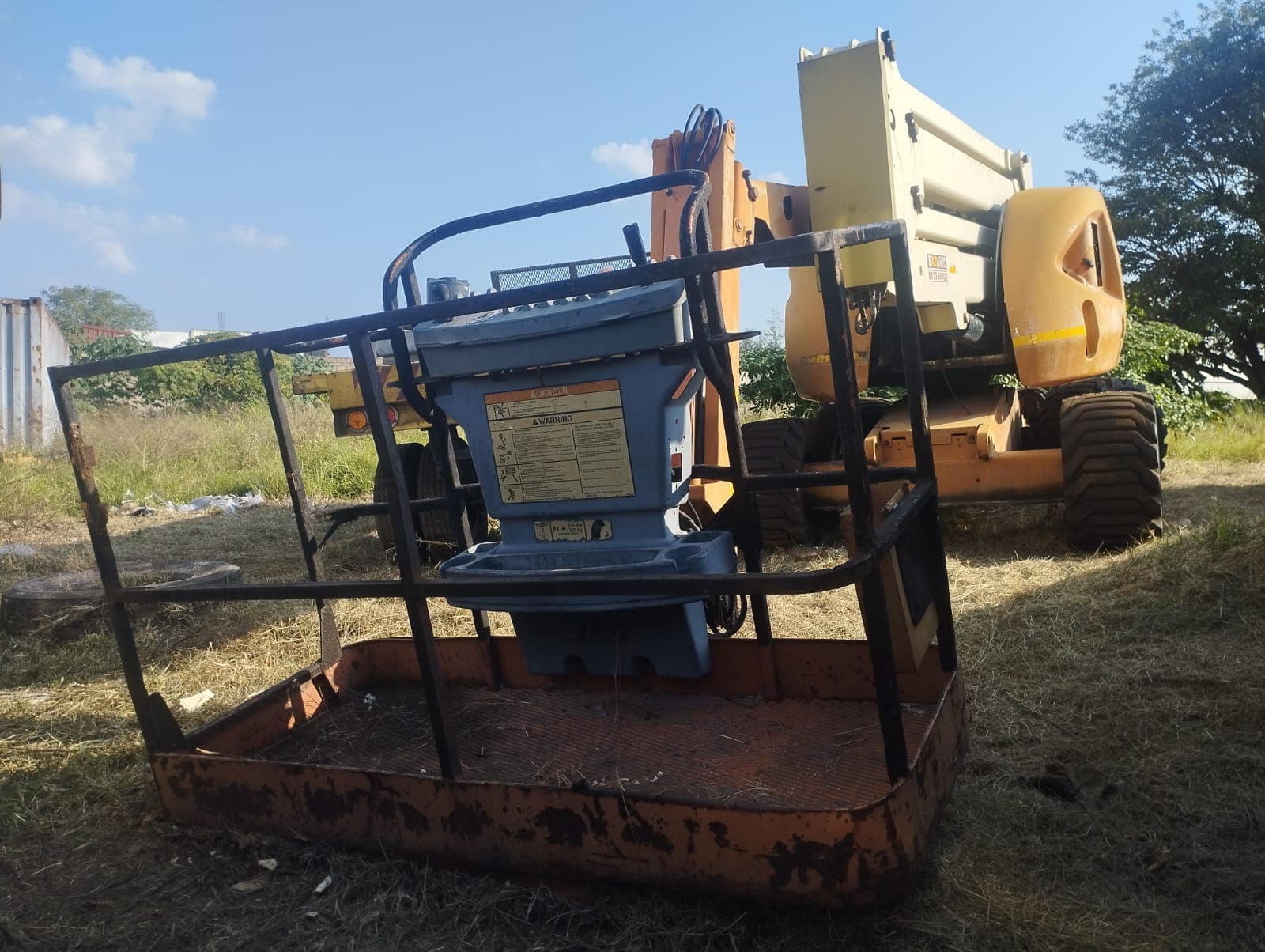 Elevador JLG 450AJ · Ano 2009 — imagem 4