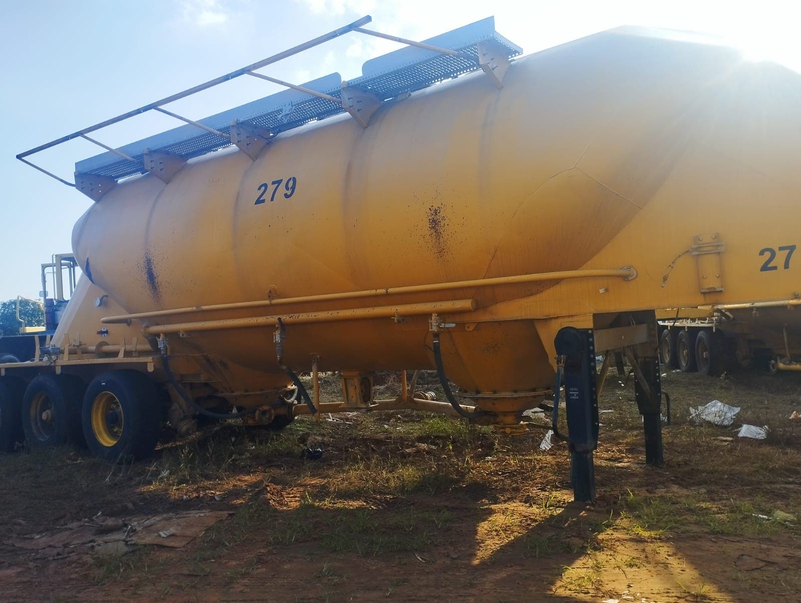 Silo Duncanmec Spitzer 518001 · Ano 2006 — imagem 5
