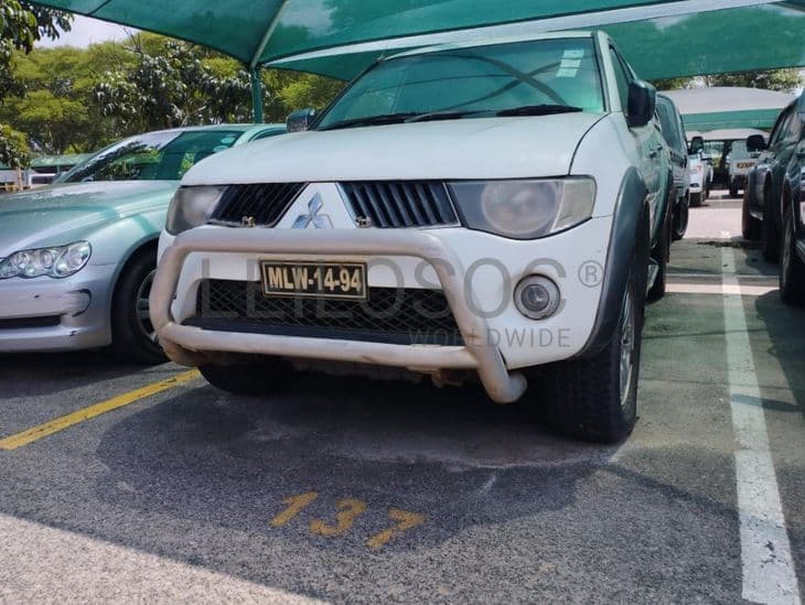 Mitsubishi L200 Triton · Ano 2008 — image 1