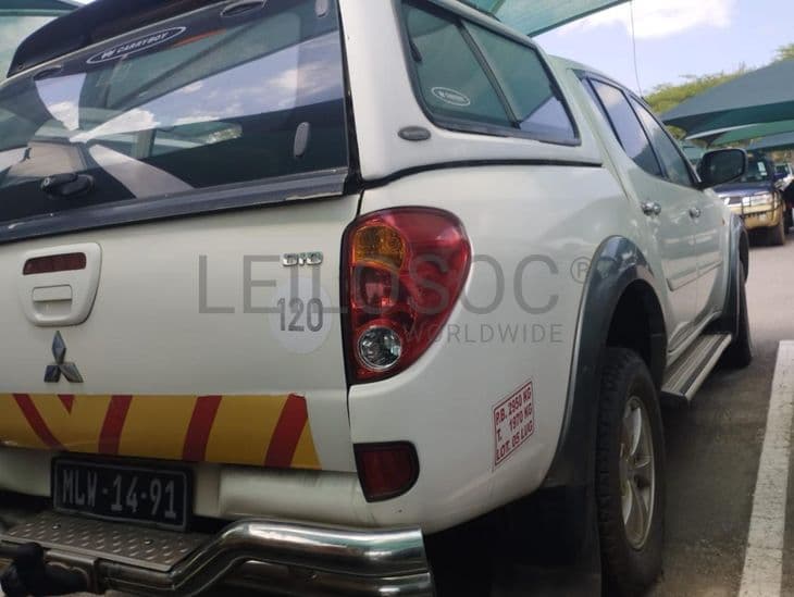 Mitsubishi L200 Triton · Ano 2008 — imagem 5