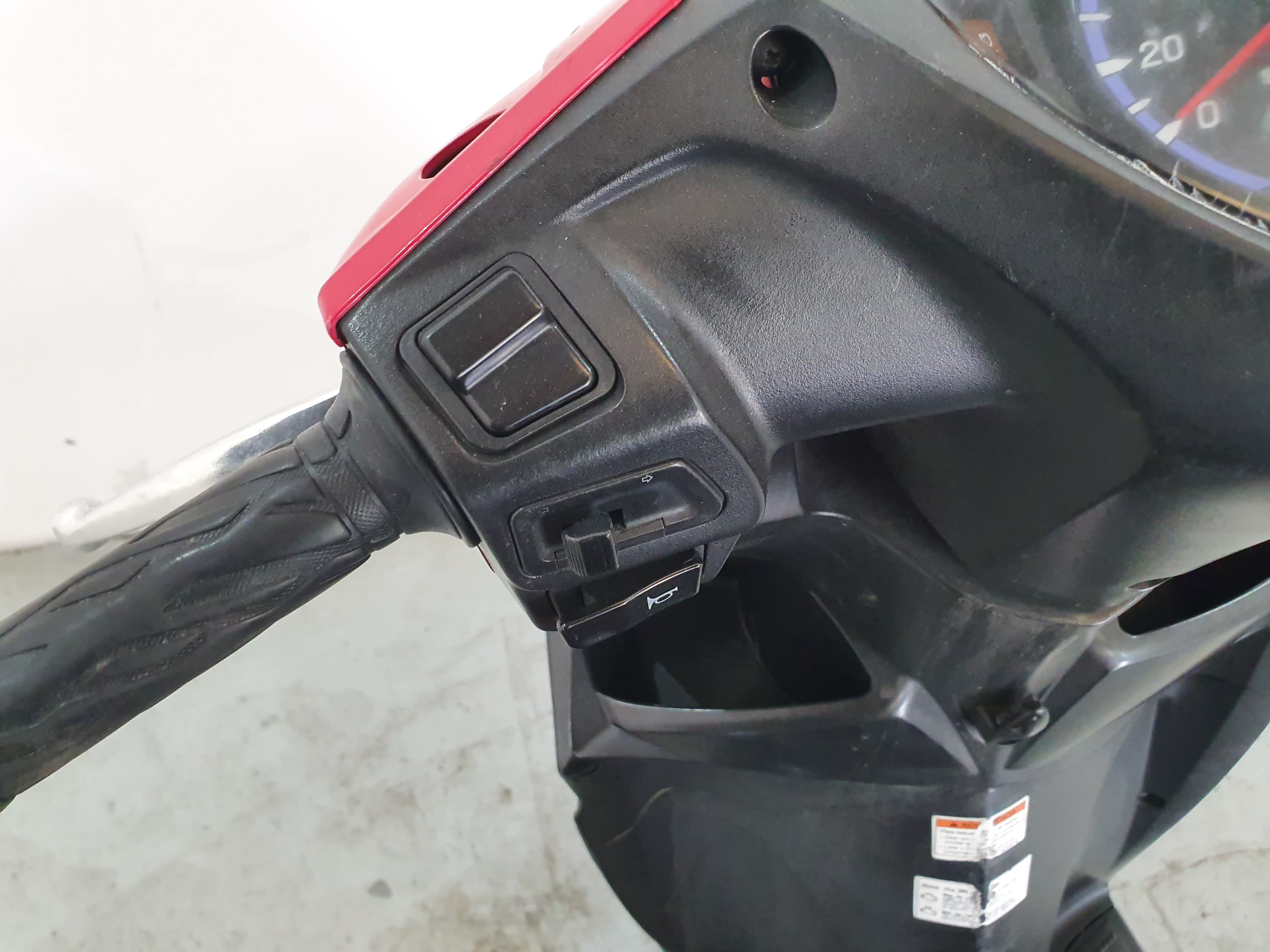 SUZUKI UK 110 Address · Ano 2015 — image 8