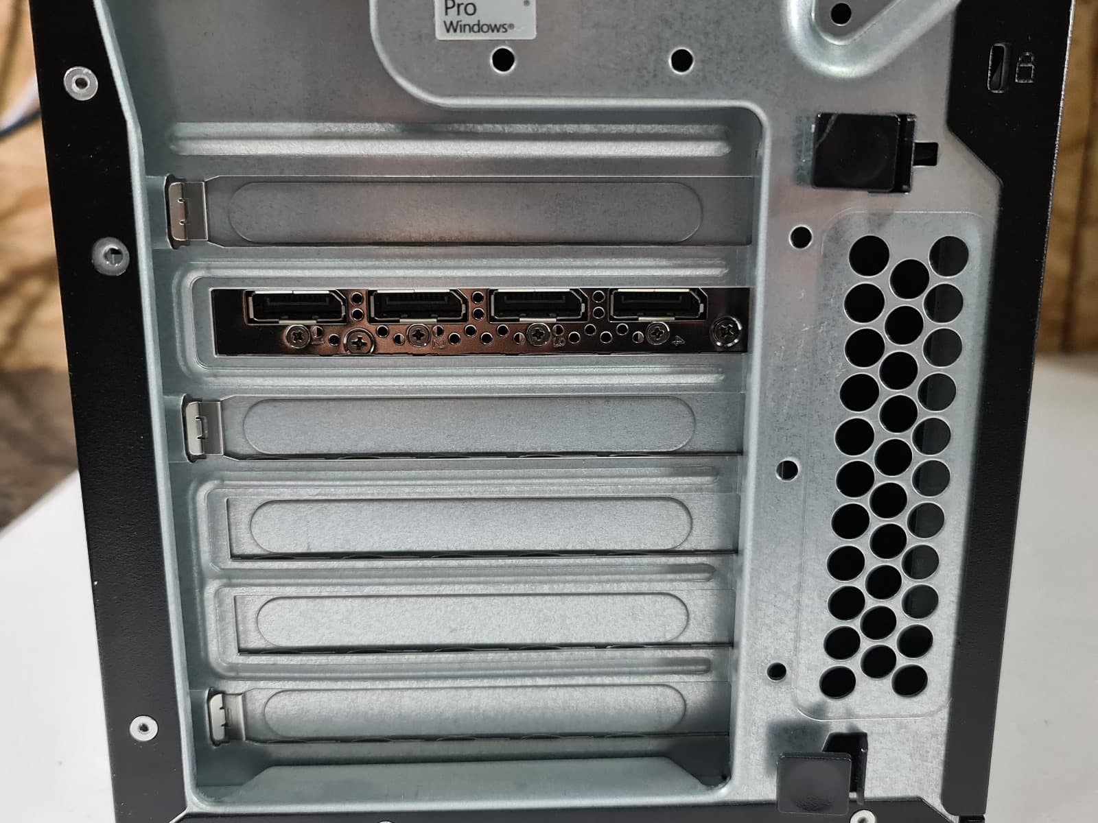 Computador HP WorkStation Z440 — imagem 10